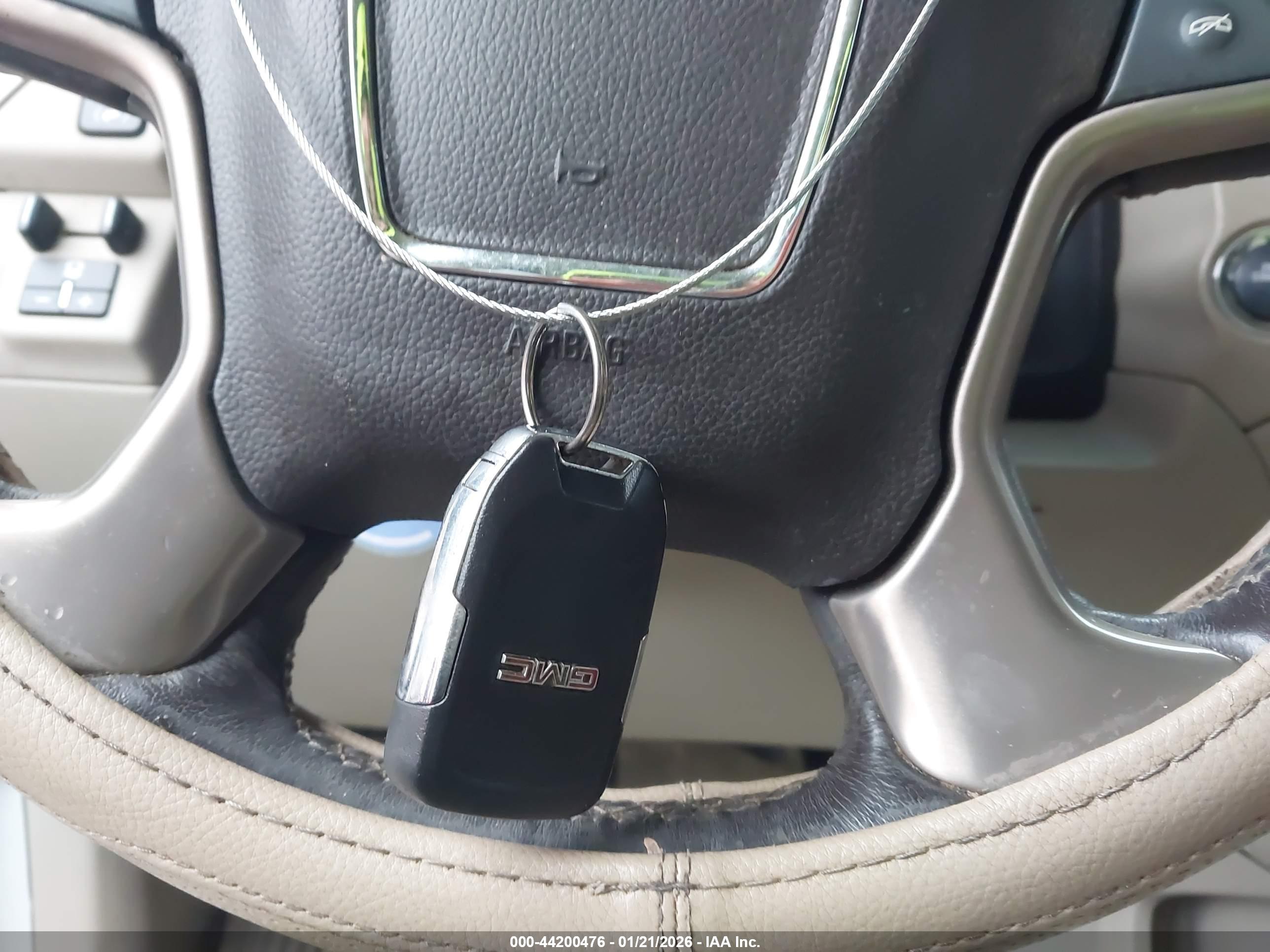 GMC YUKON image 11