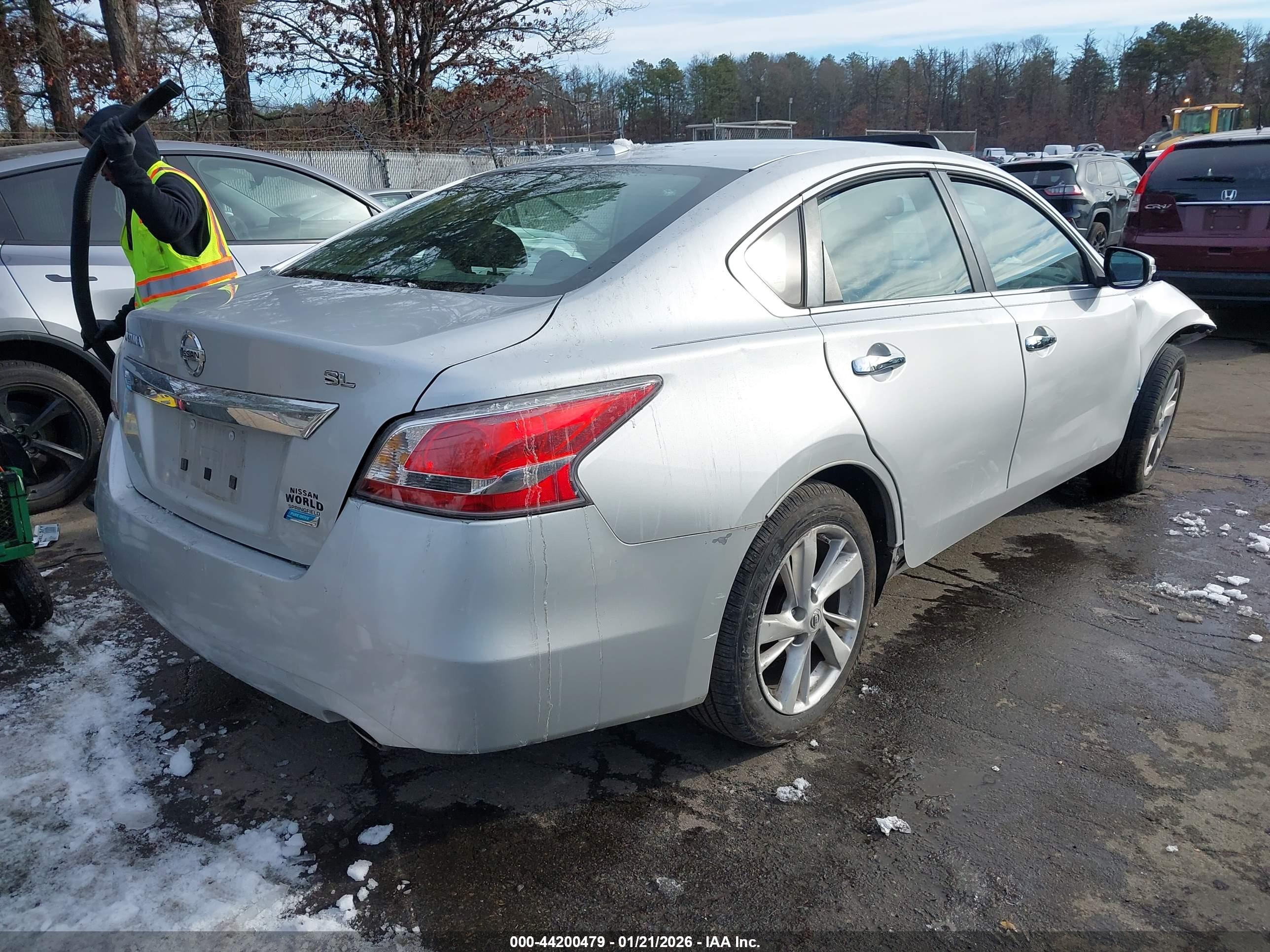 NISSAN ALTIMA image 4