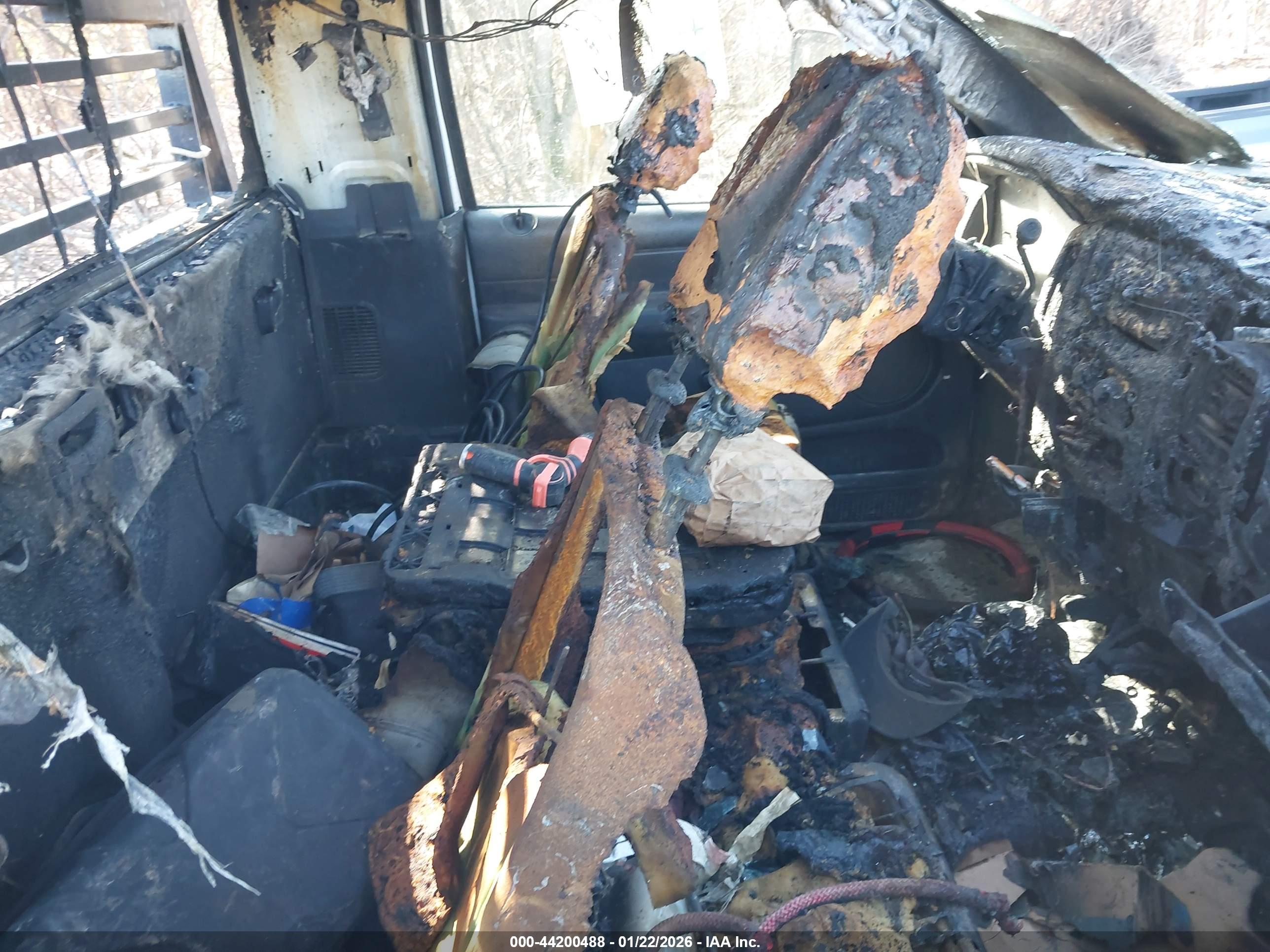DODGE RAM image 5