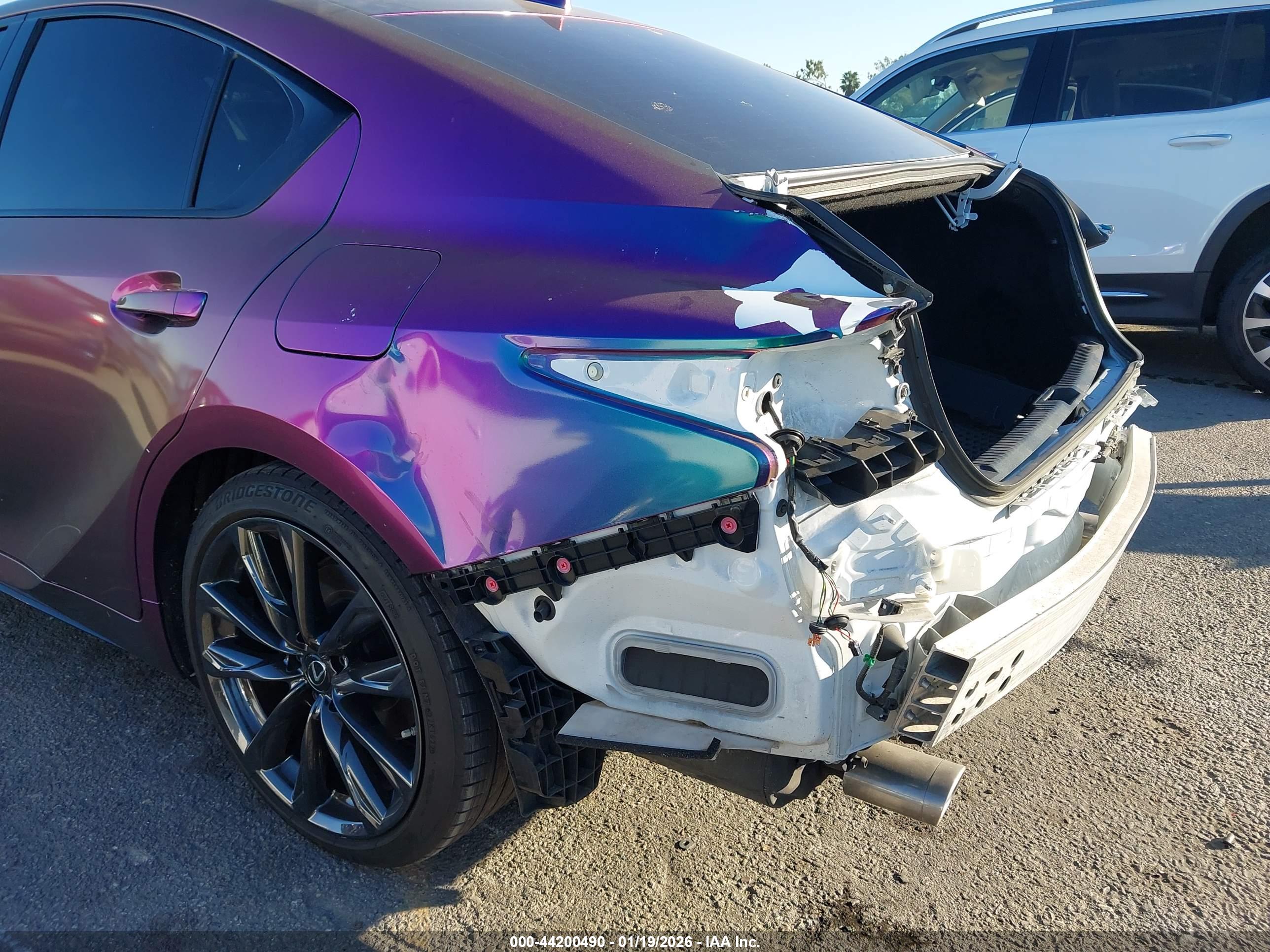 LEXUS IS image 6