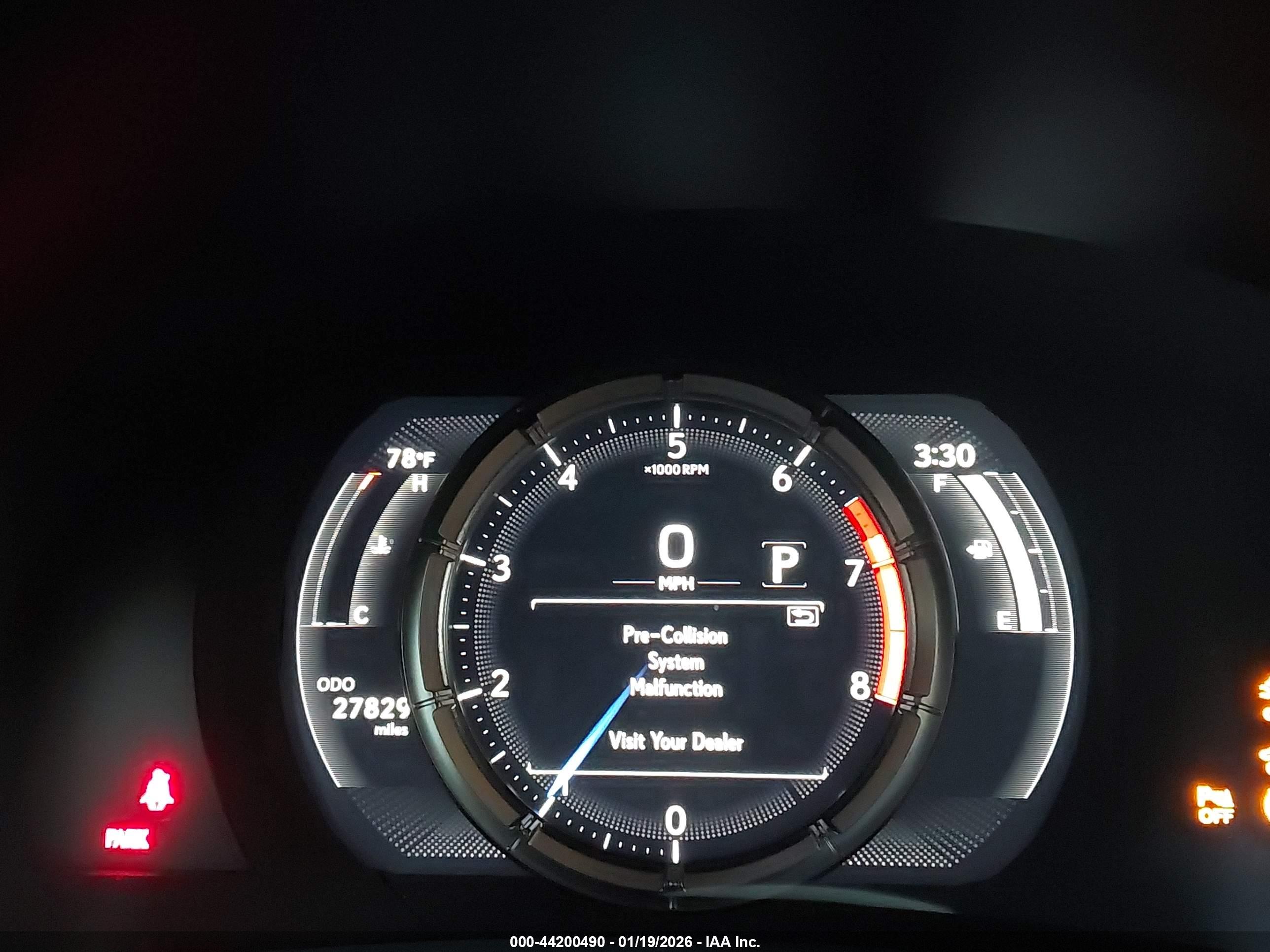 LEXUS IS image 7