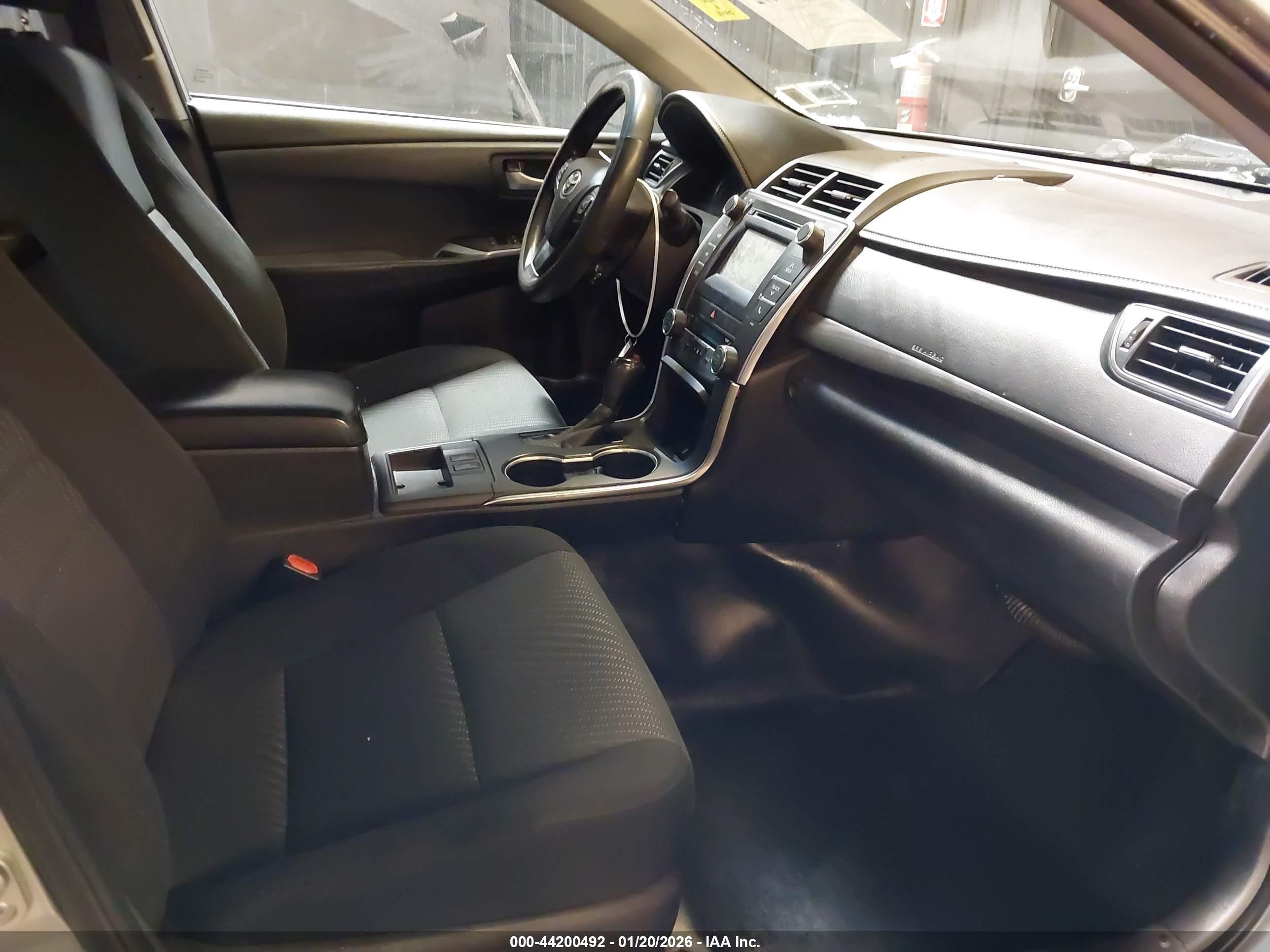 TOYOTA CAMRY image 5