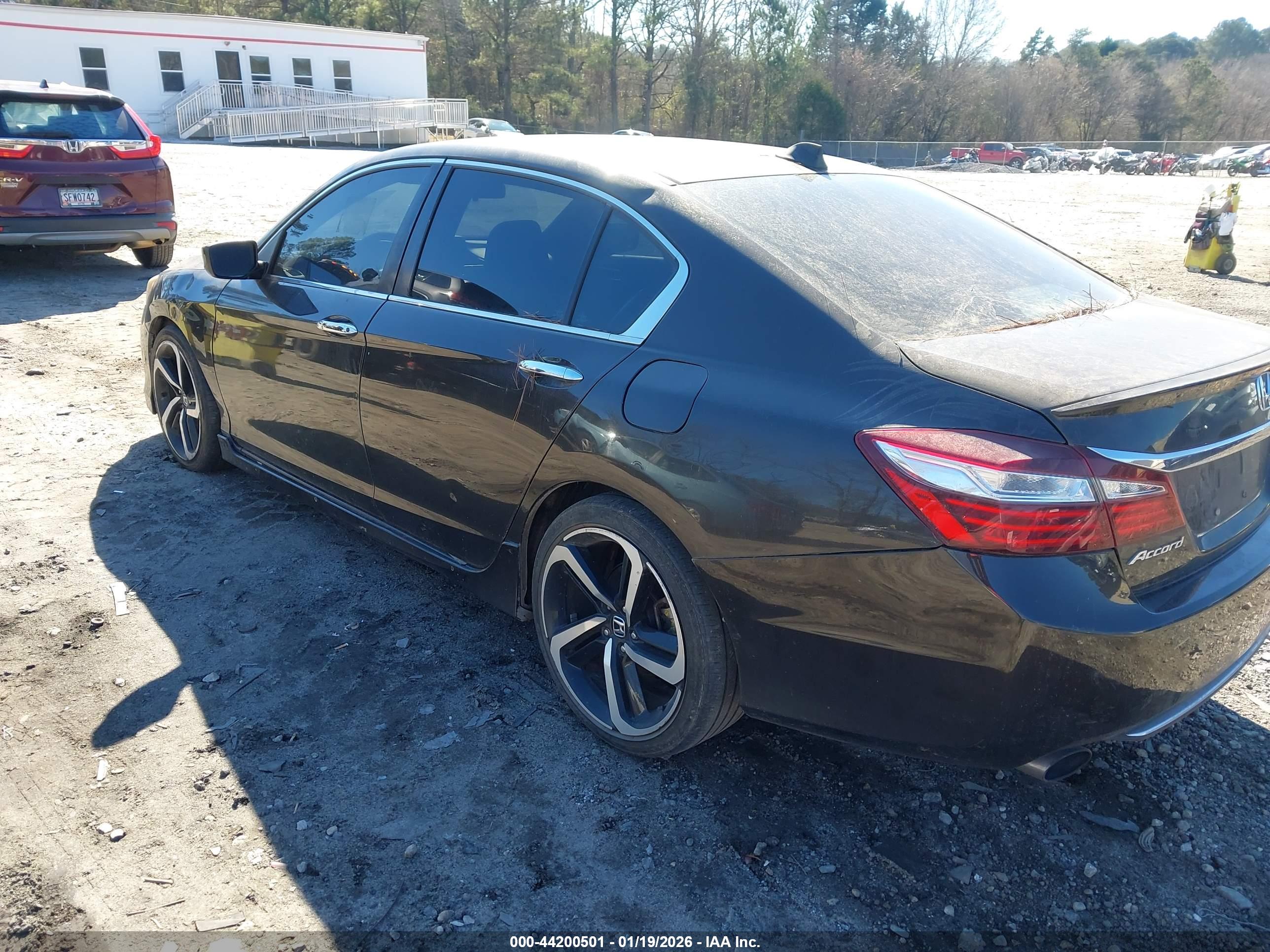HONDA ACCORD image 3