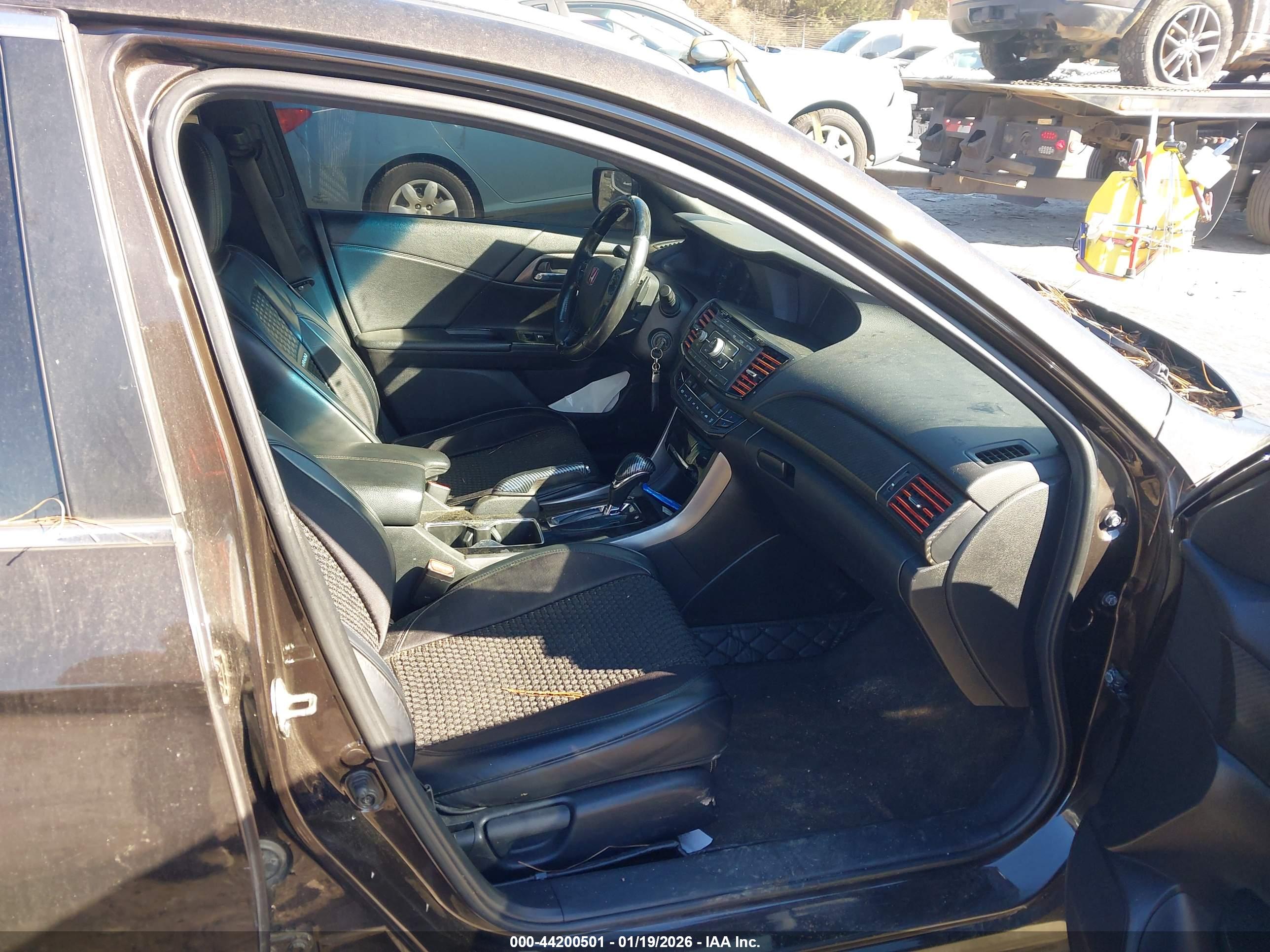 HONDA ACCORD image 5