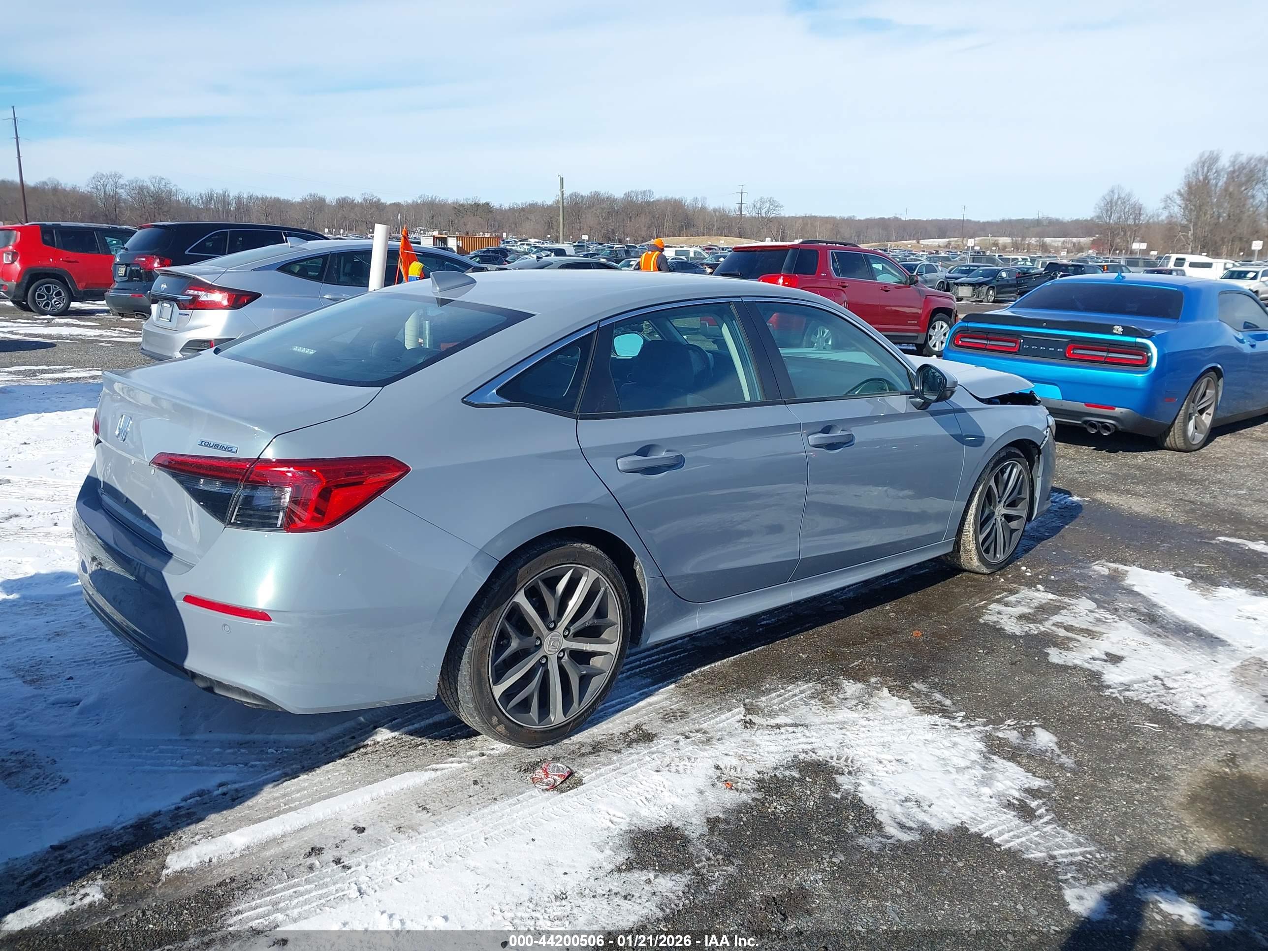 HONDA CIVIC image 4