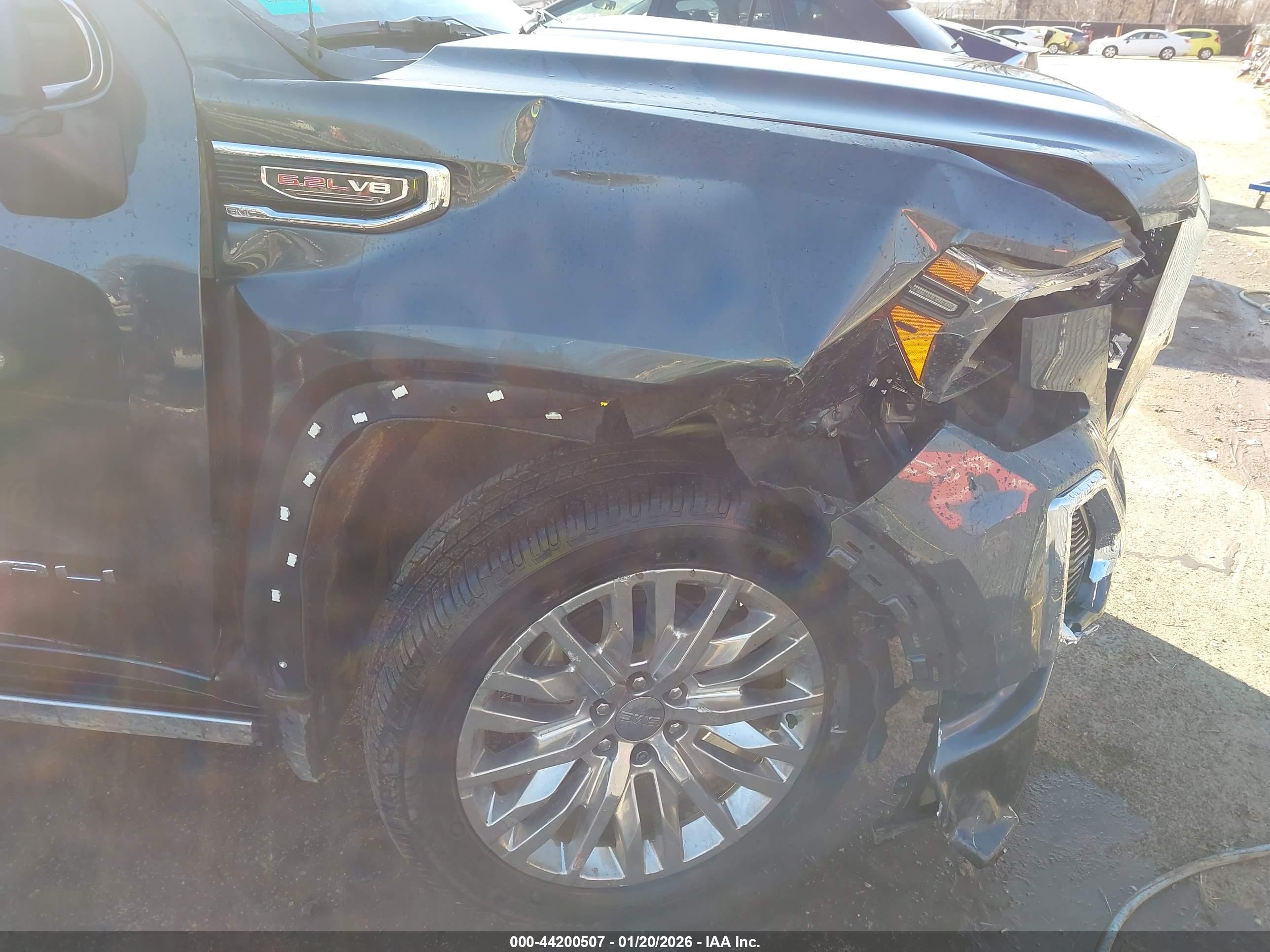 GMC SIERRA image 6