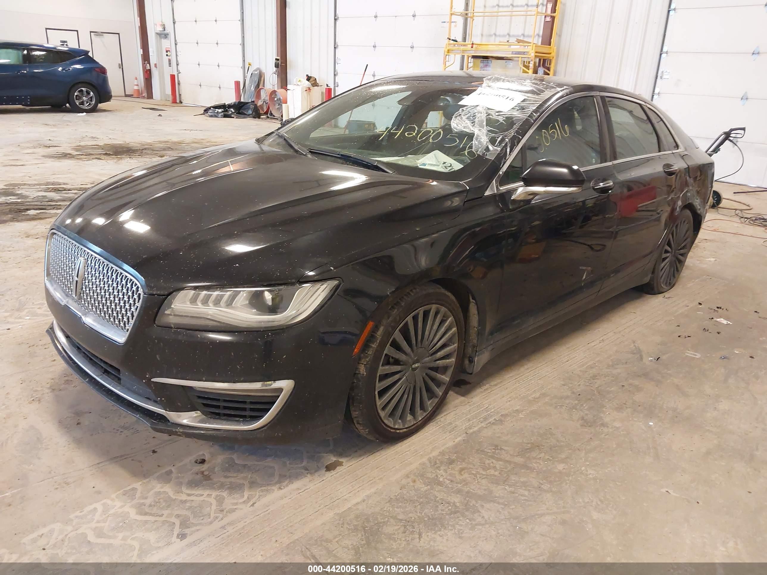 LINCOLN MKZ image 2