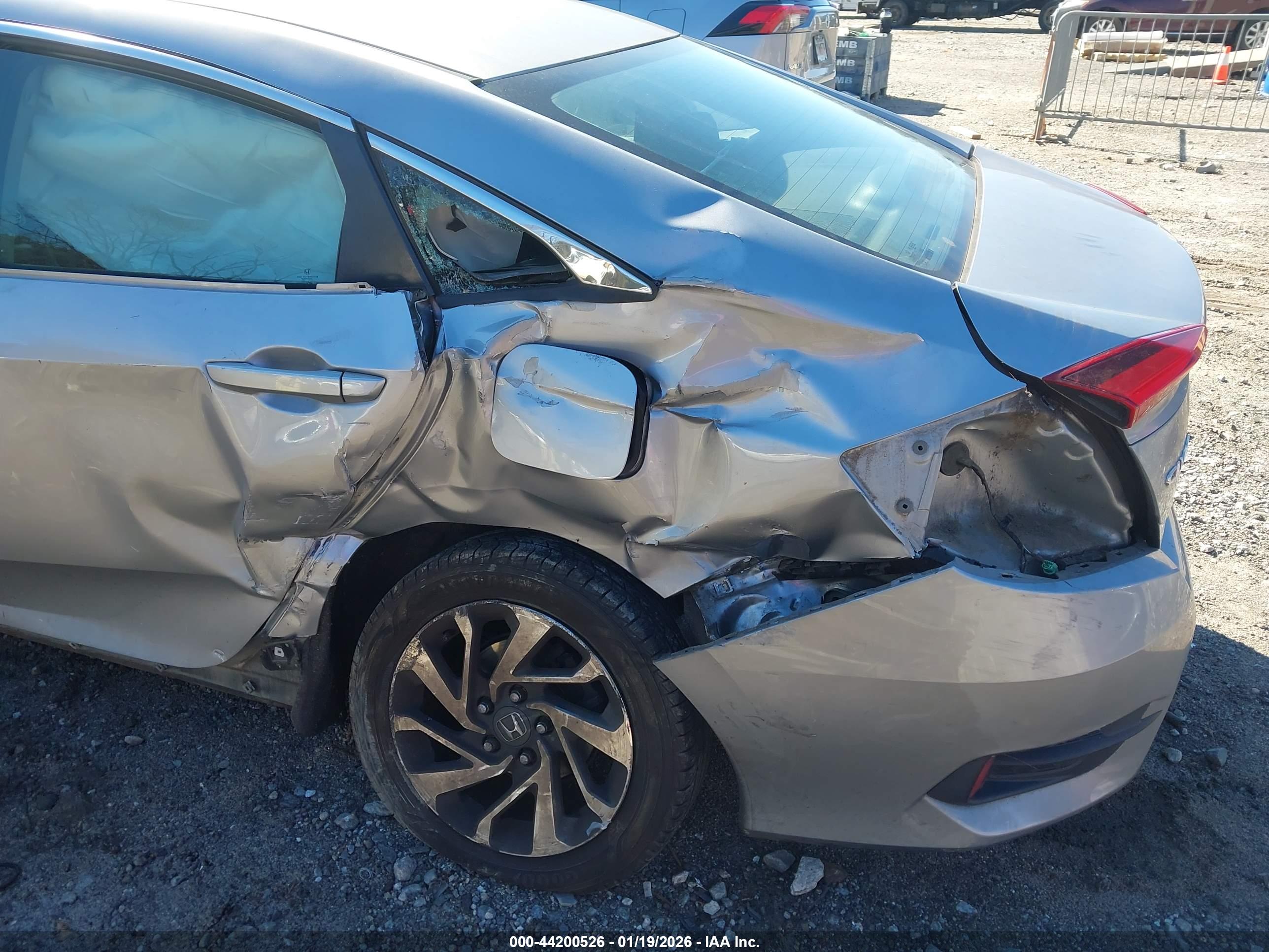 HONDA CIVIC image 6