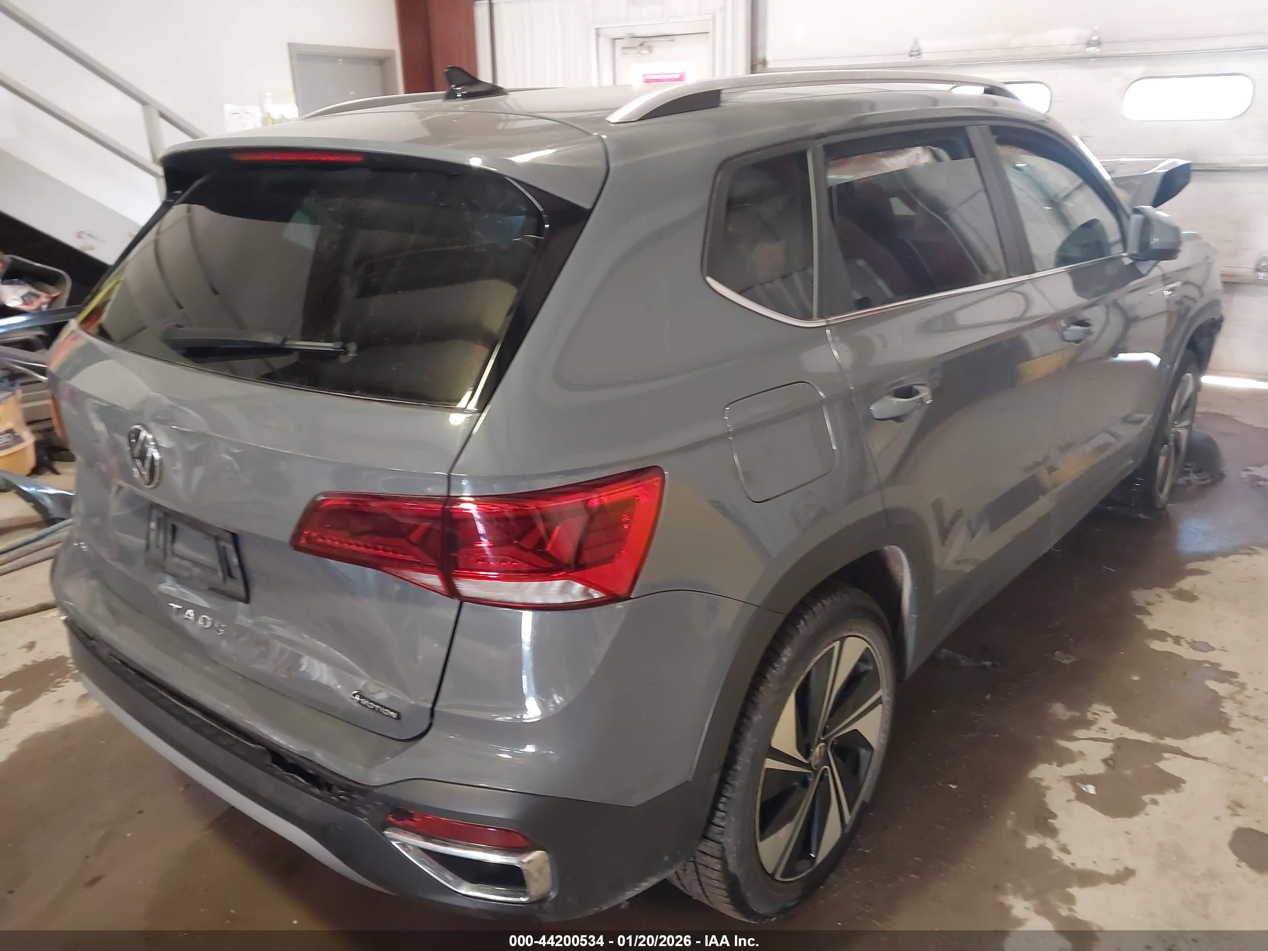 VOLKSWAGEN TAOS image 4