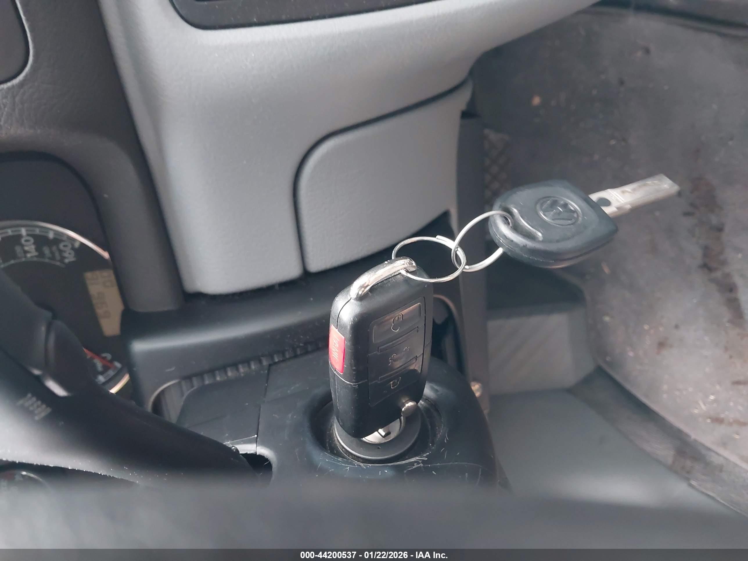 VOLKSWAGEN PASSAT image 11