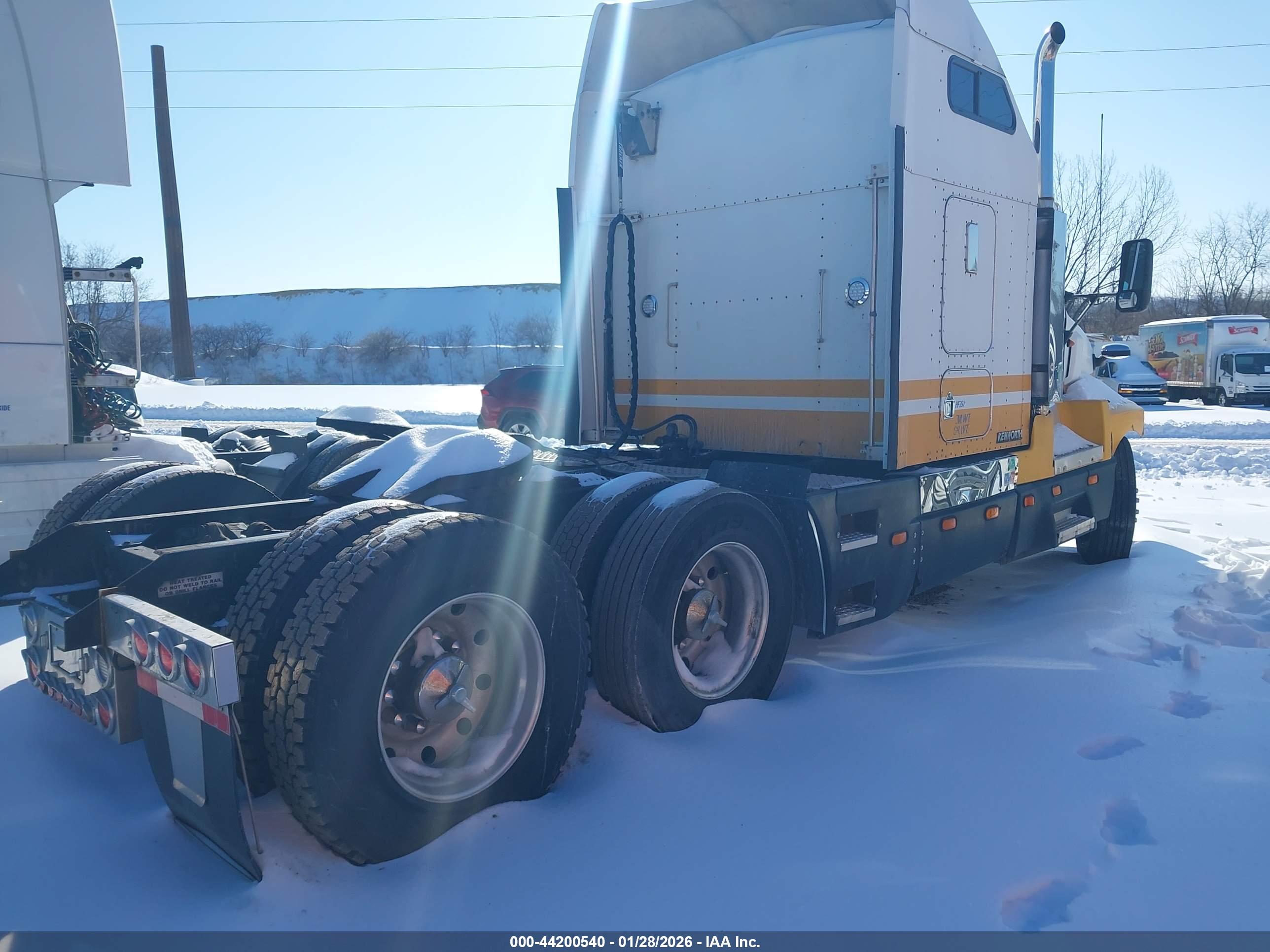 KENWORTH CONSTRUCTION image 4