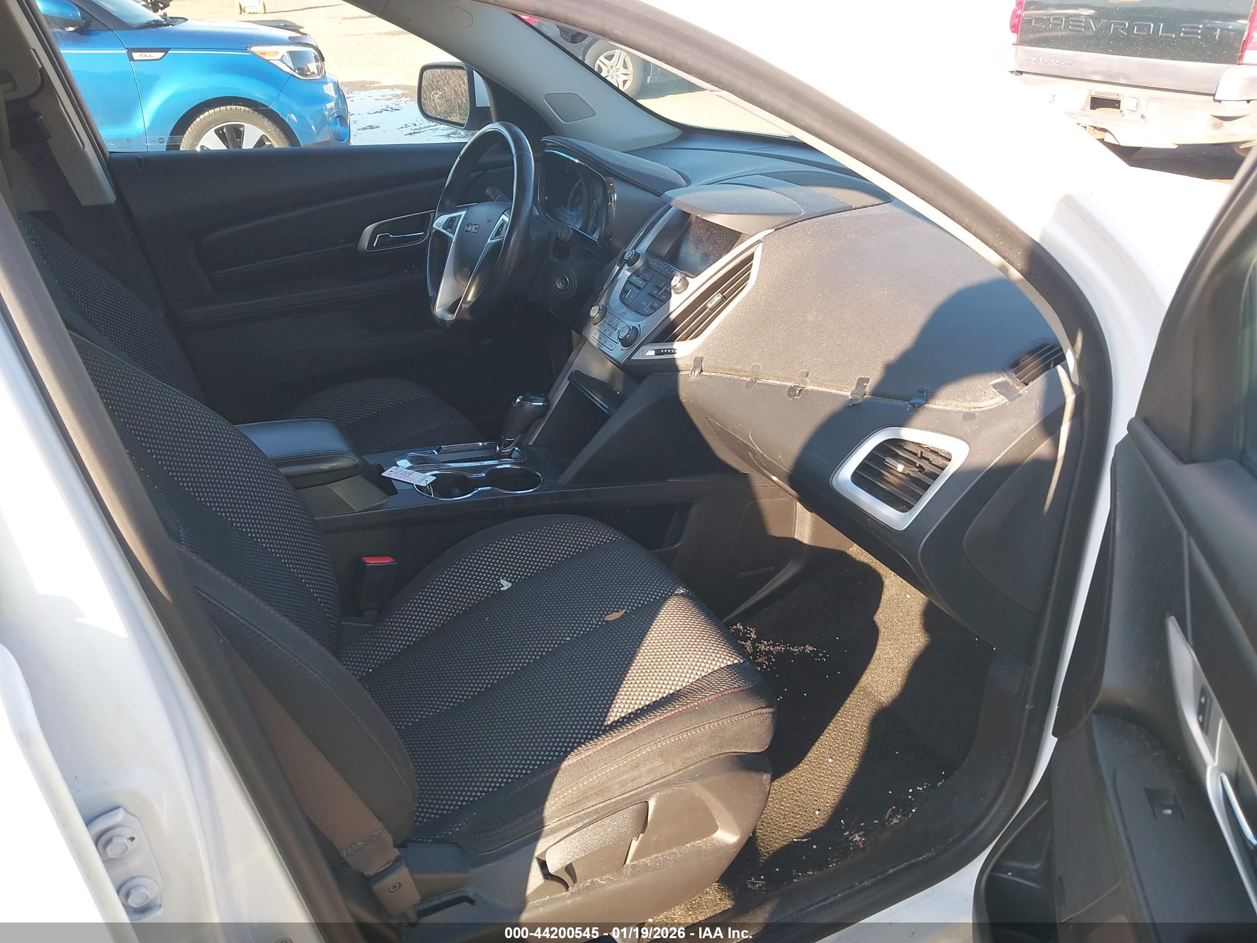 GMC TERRAIN image 5