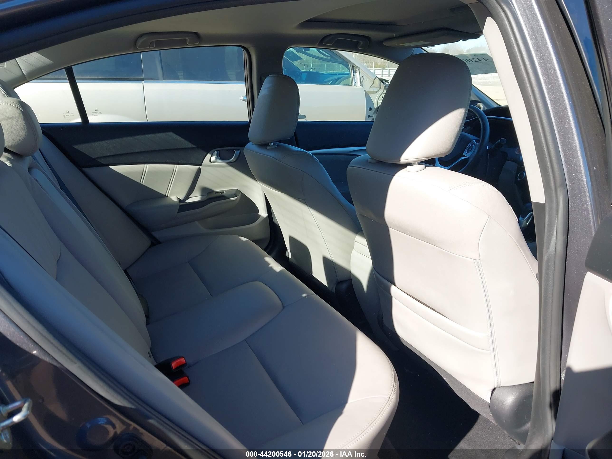 HONDA CIVIC image 8