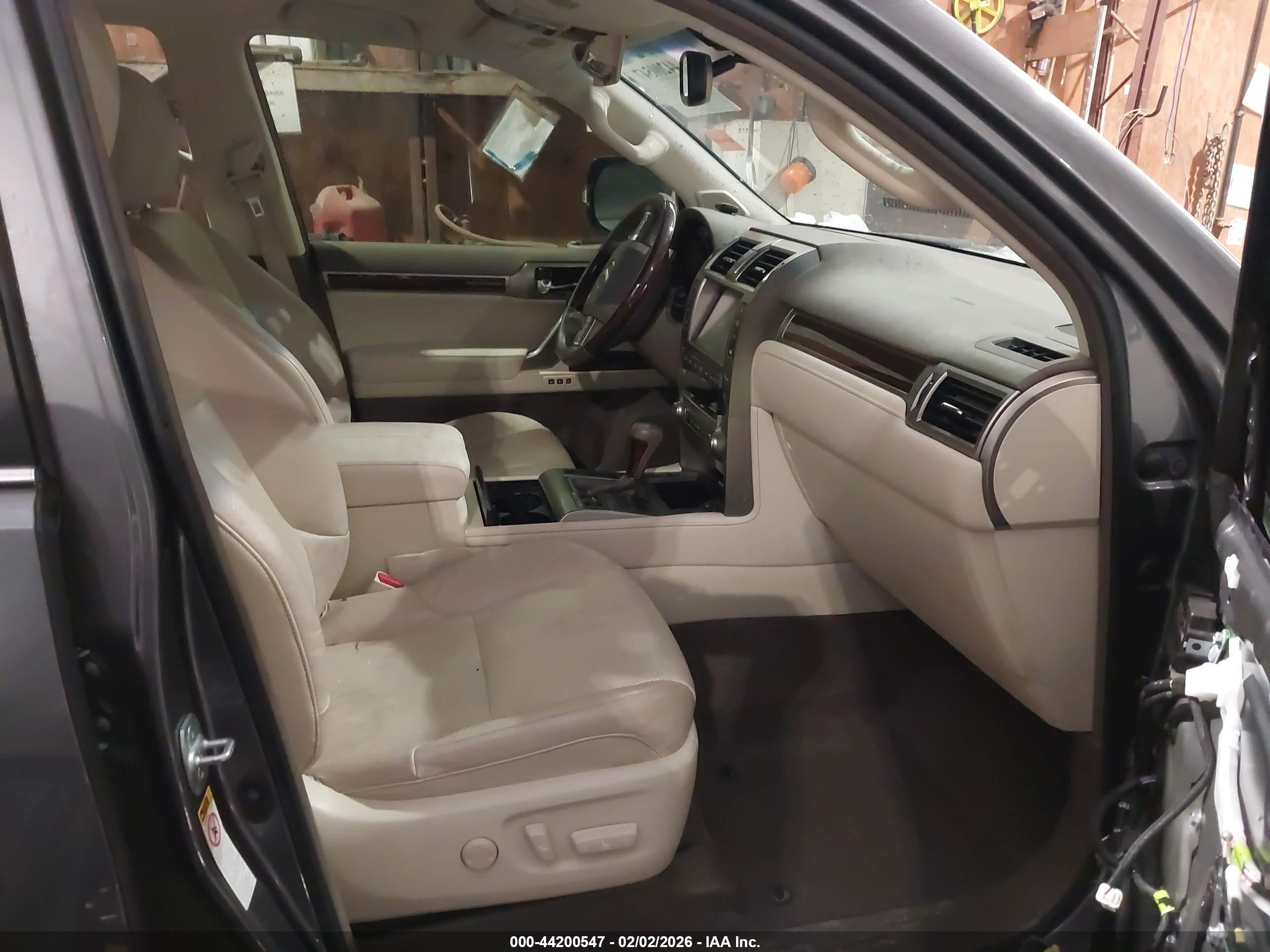 LEXUS GX image 5