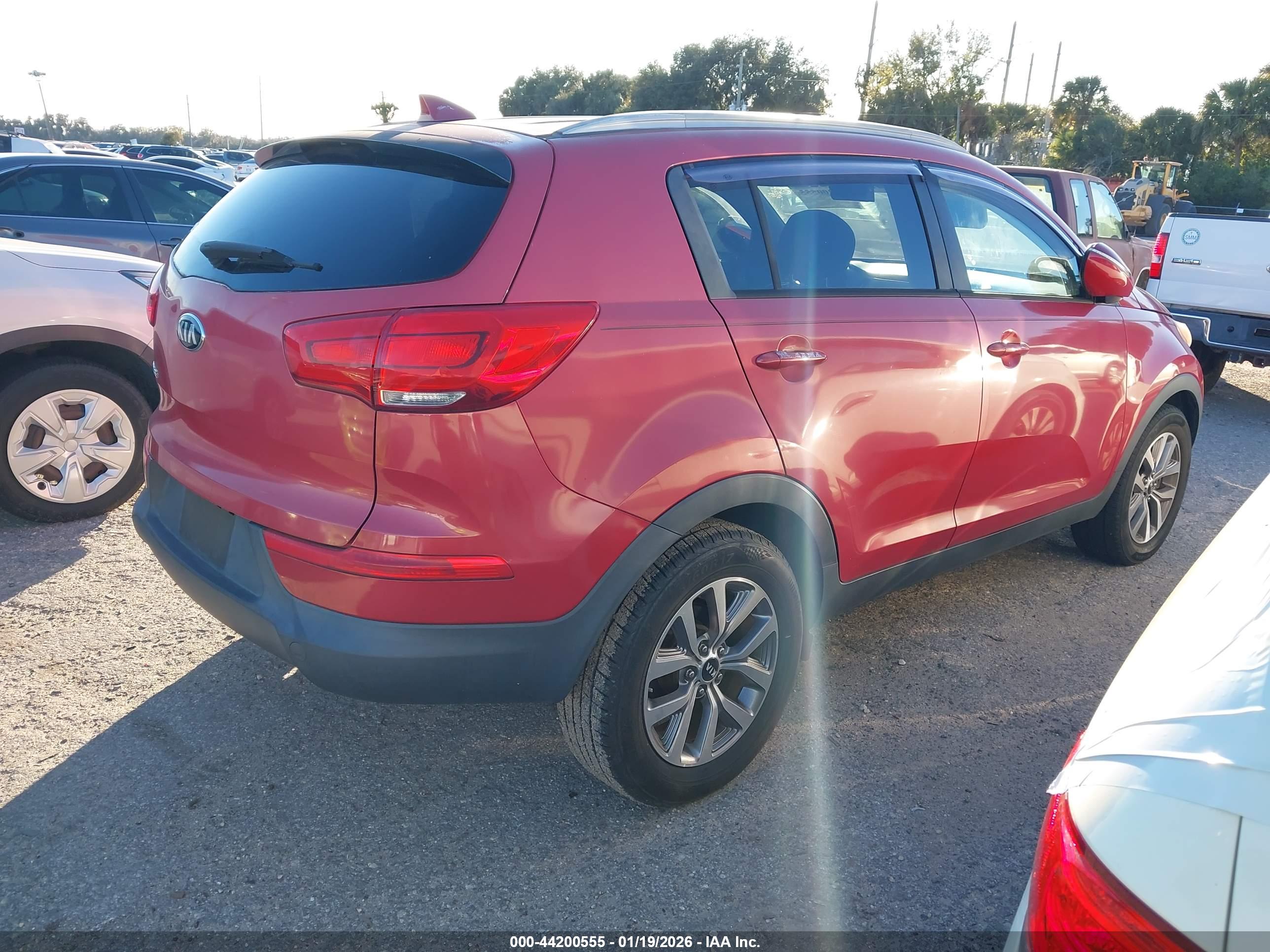 KIA SPORTAGE image 4