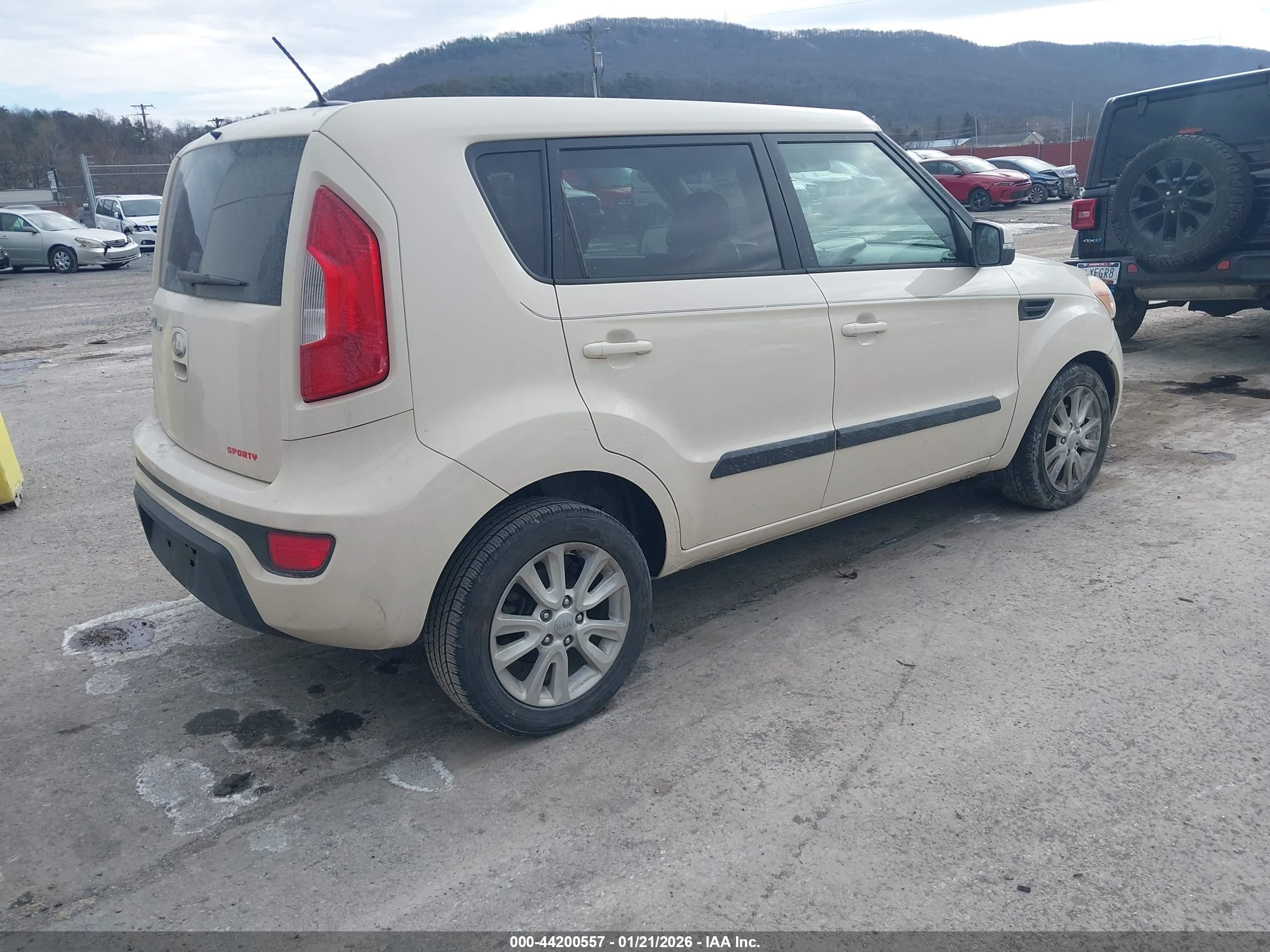 KIA SOUL image 4