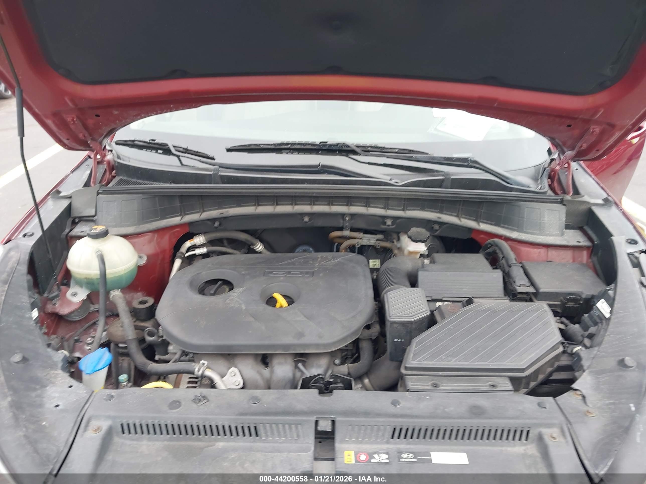HYUNDAI TUCSON image 10