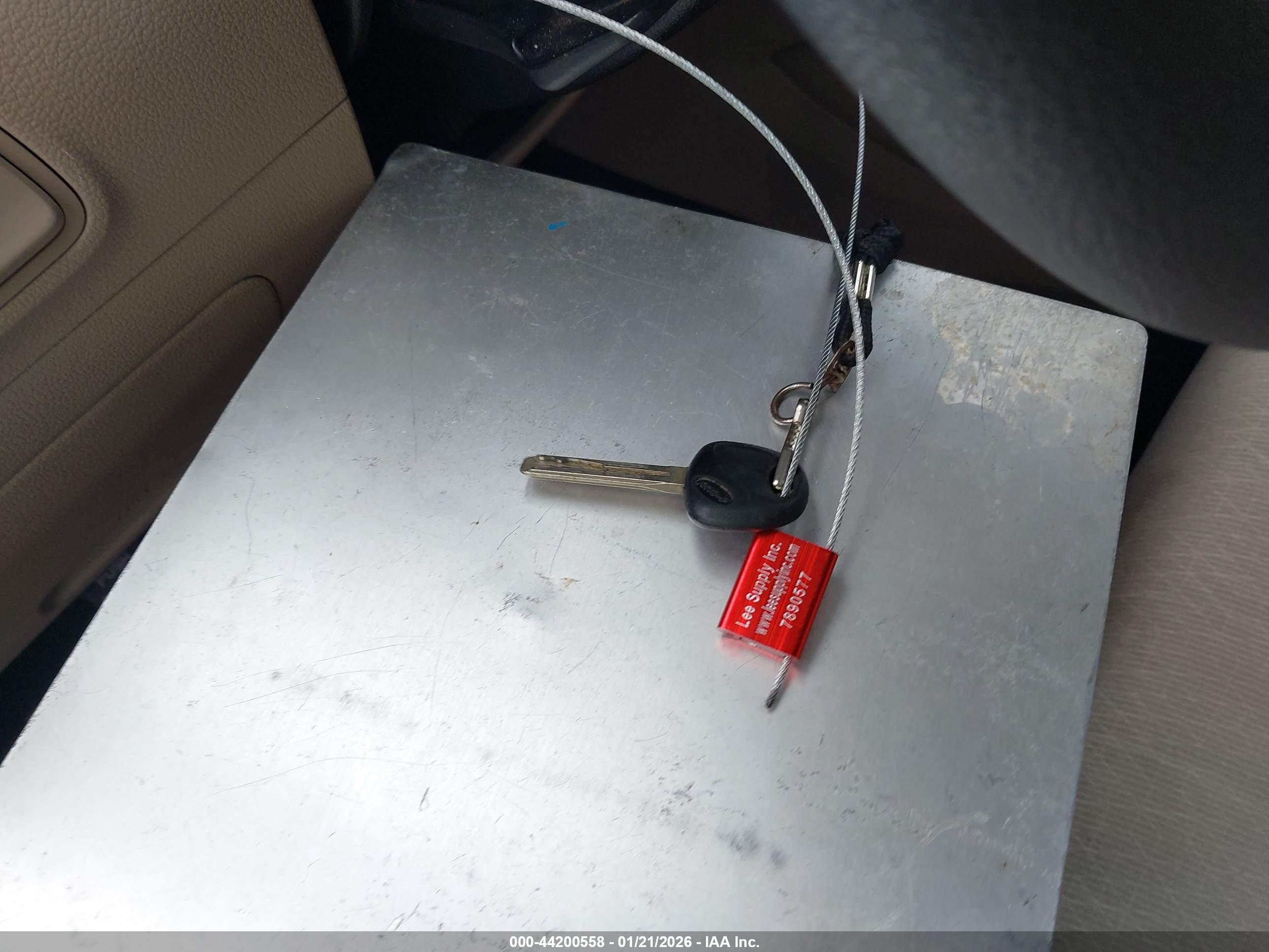 HYUNDAI TUCSON image 11
