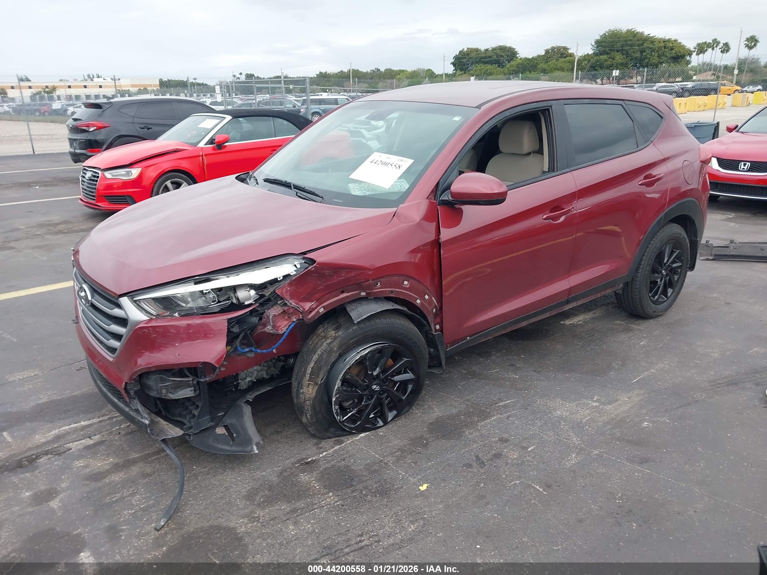 HYUNDAI TUCSON image 2