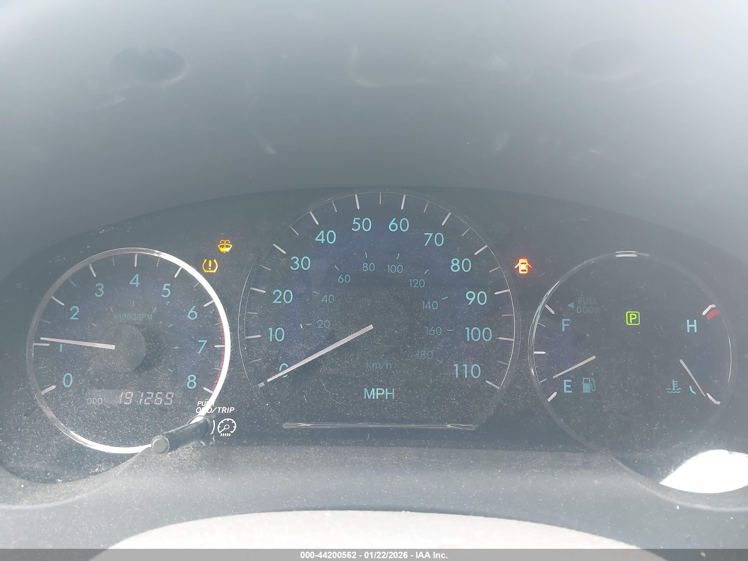 TOYOTA SIENNA image 7