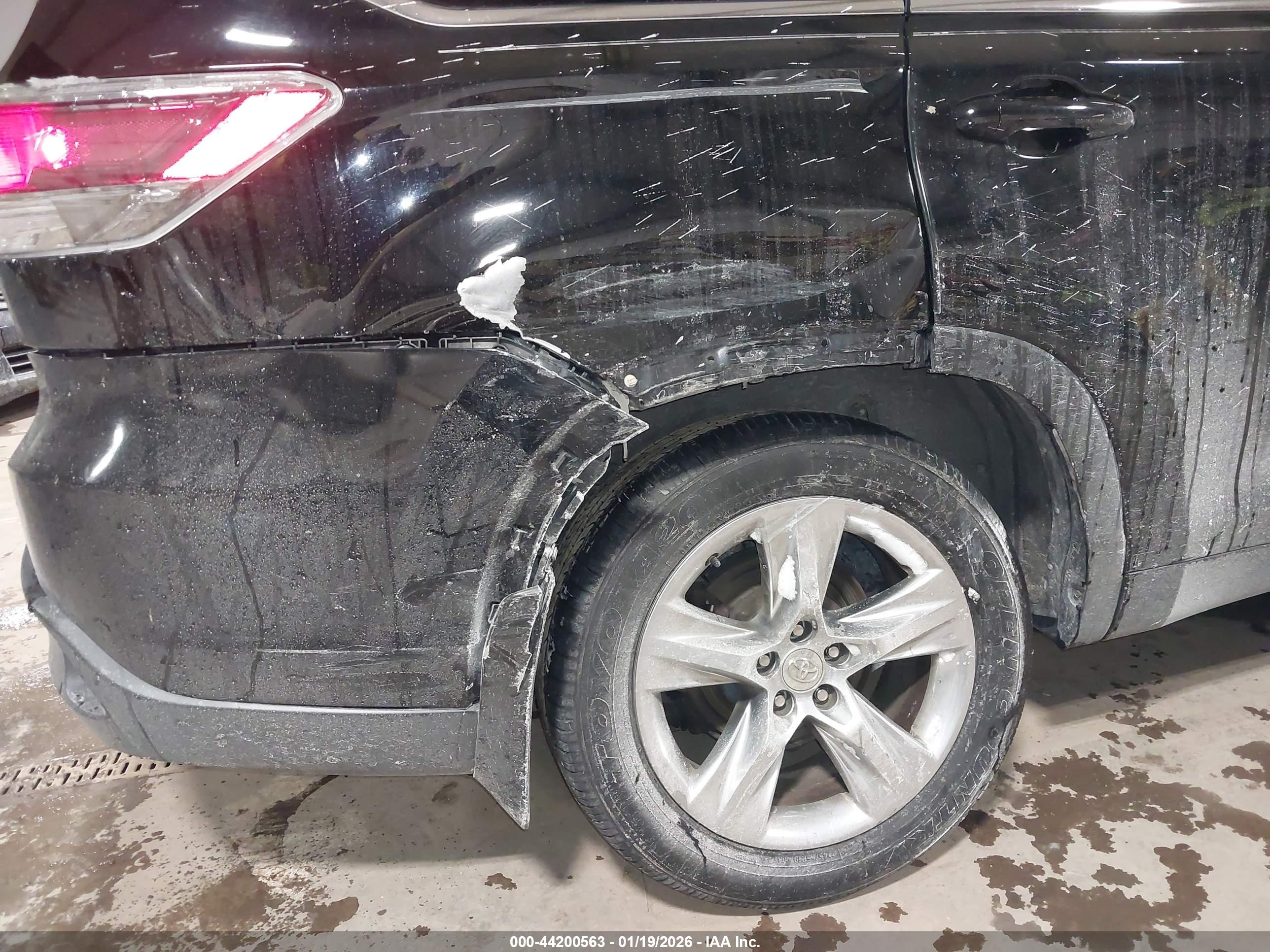 TOYOTA HIGHLANDER image 6
