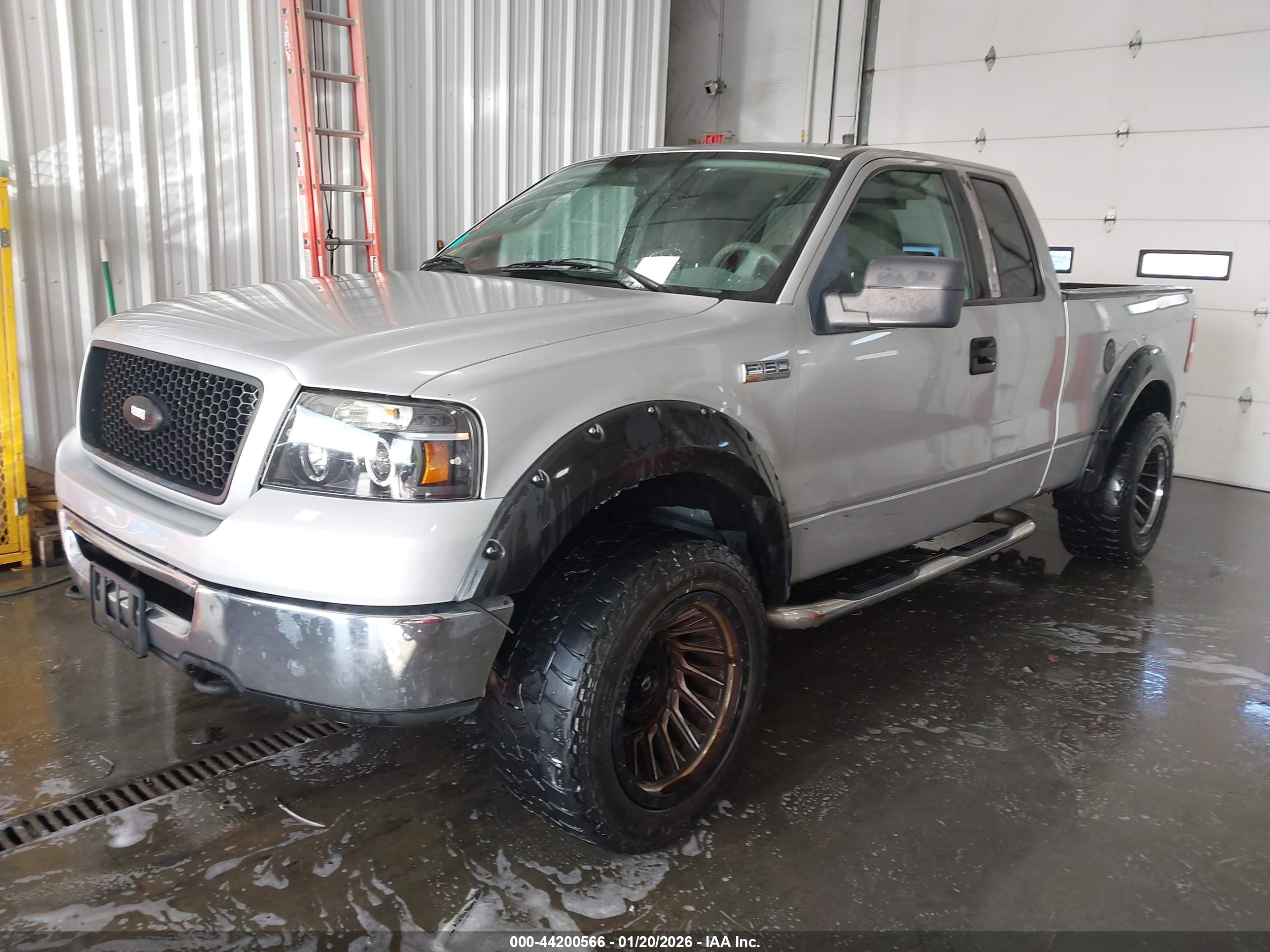 FORD F-150 image 2