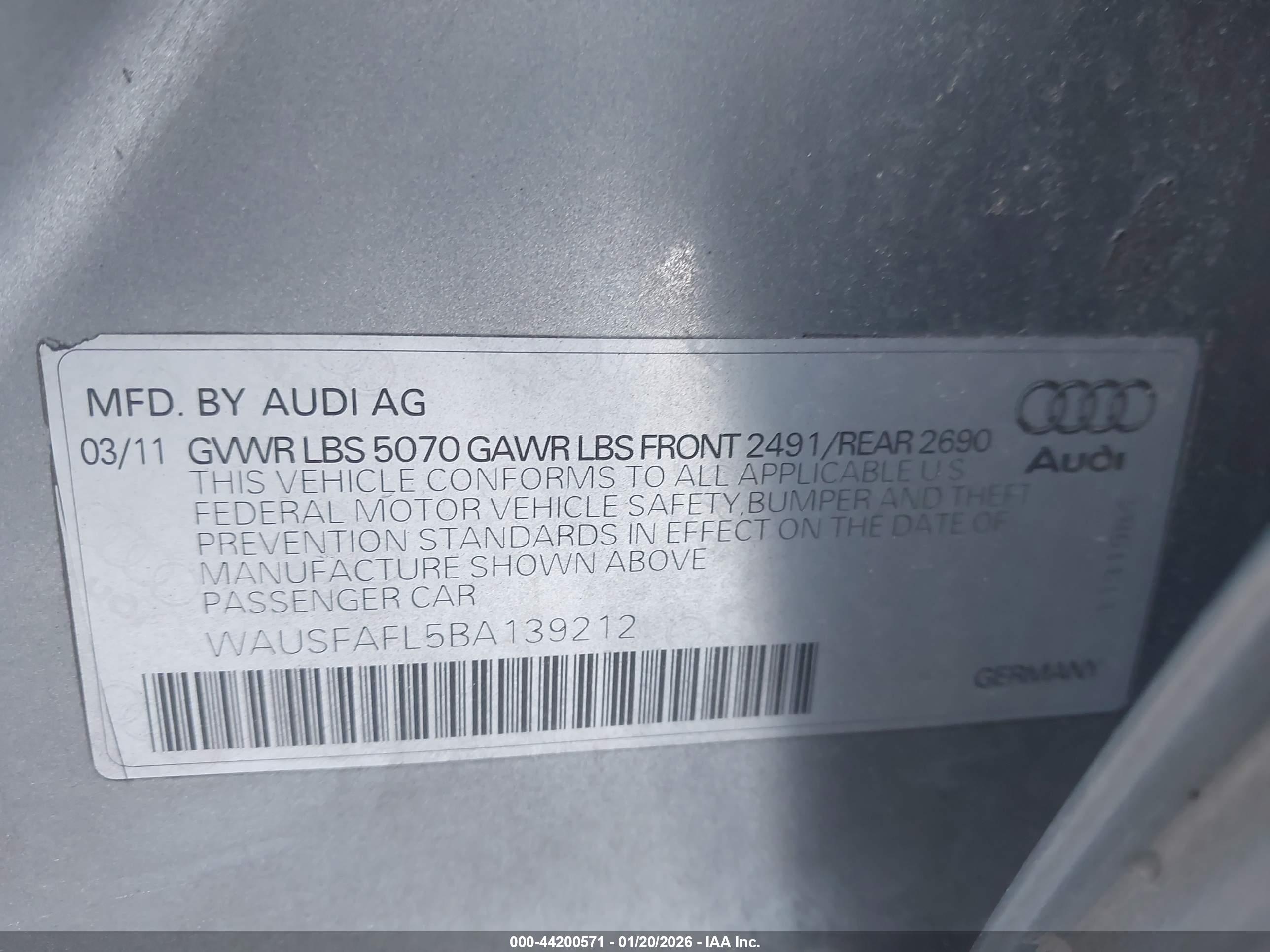 AUDI A4 image 9