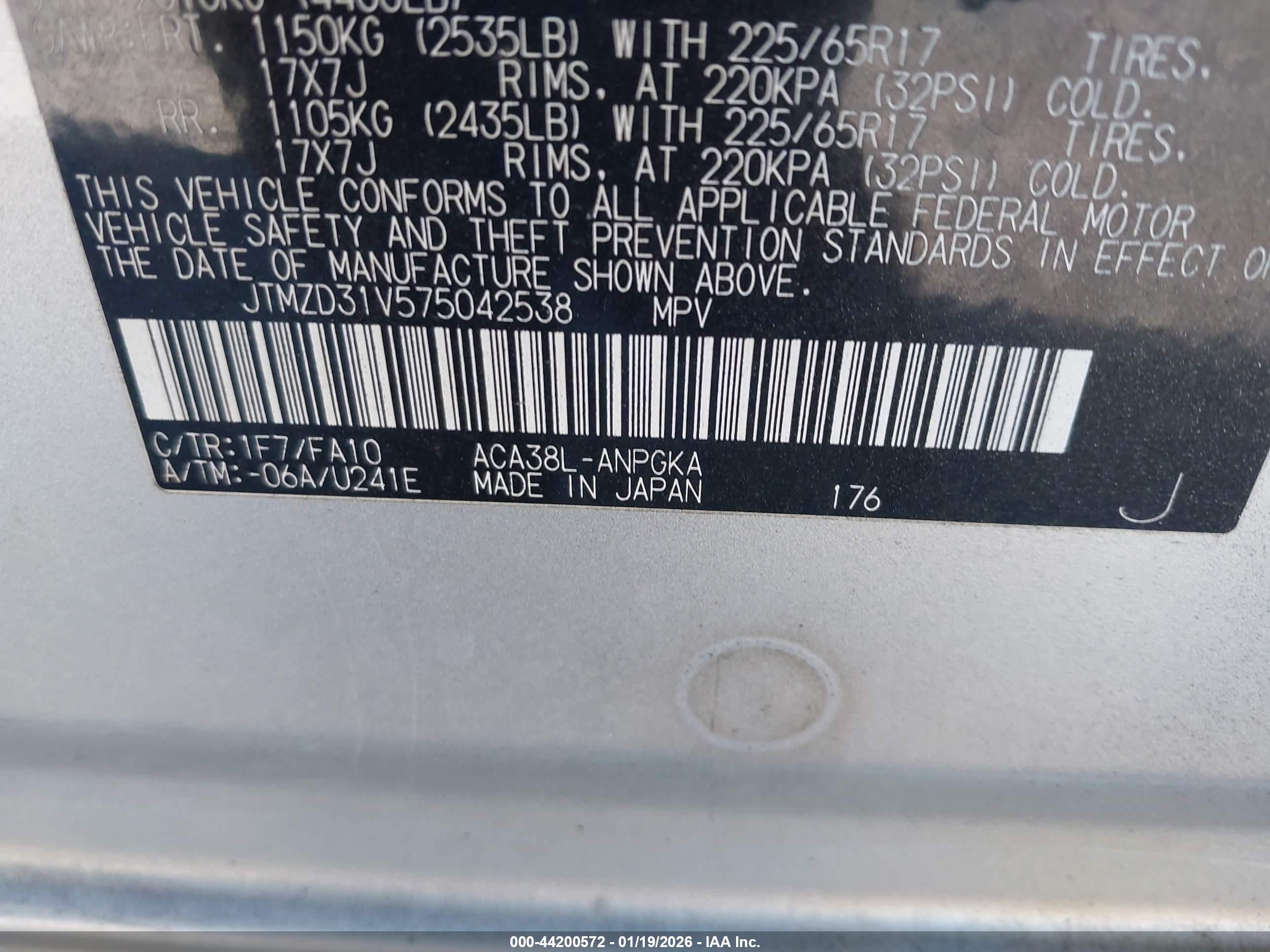 TOYOTA RAV4 image 9