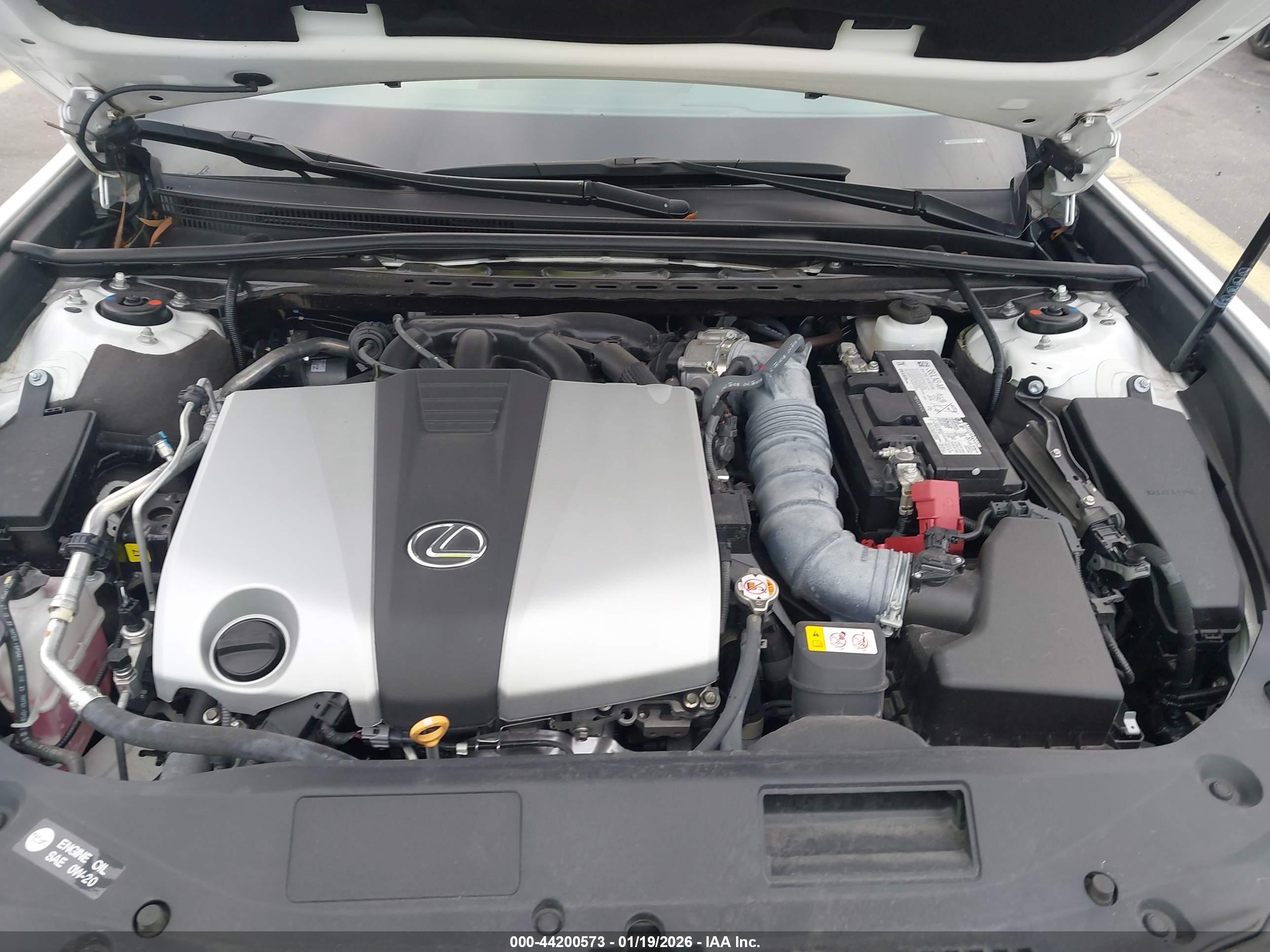 LEXUS ES image 10