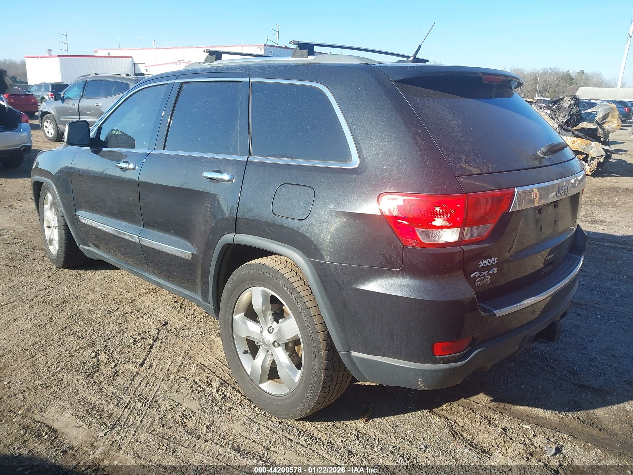 JEEP GRAND image 3