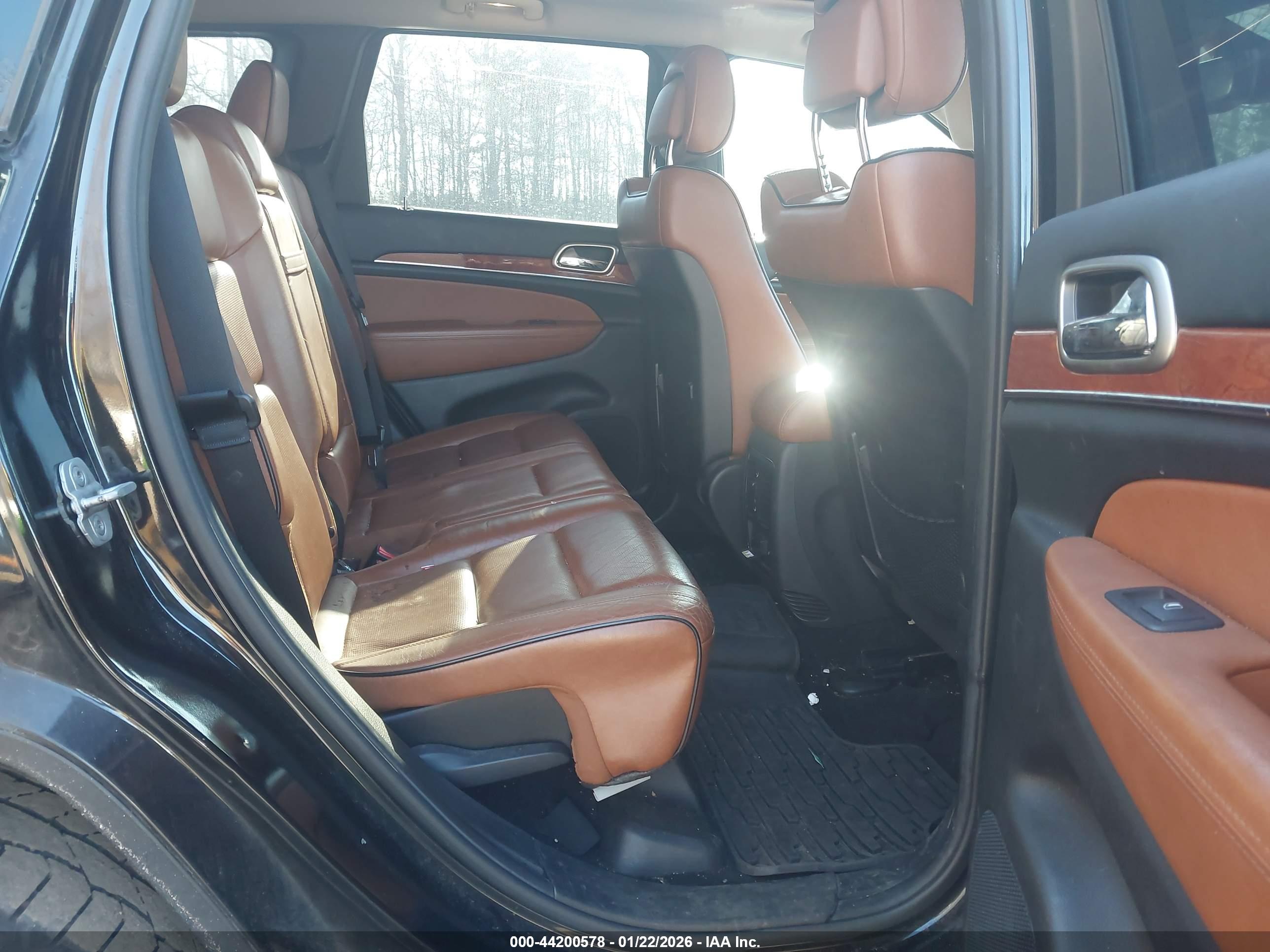 JEEP GRAND image 8