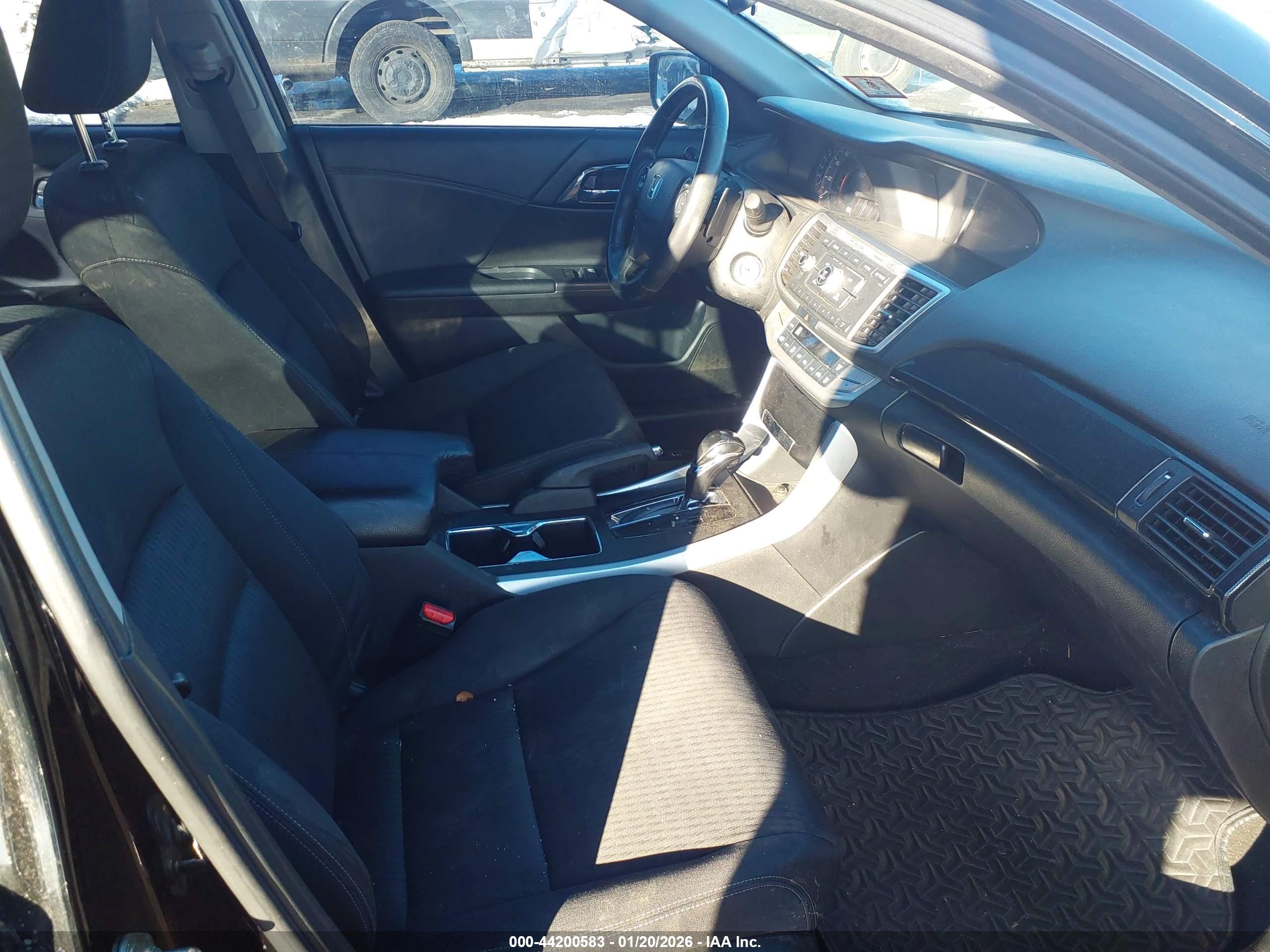 HONDA ACCORD image 5