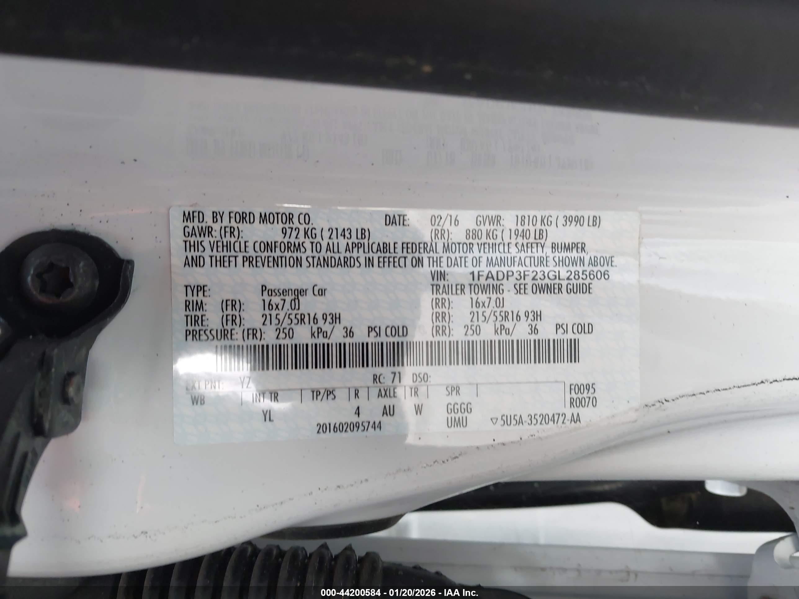 FORD FOCUS image 9