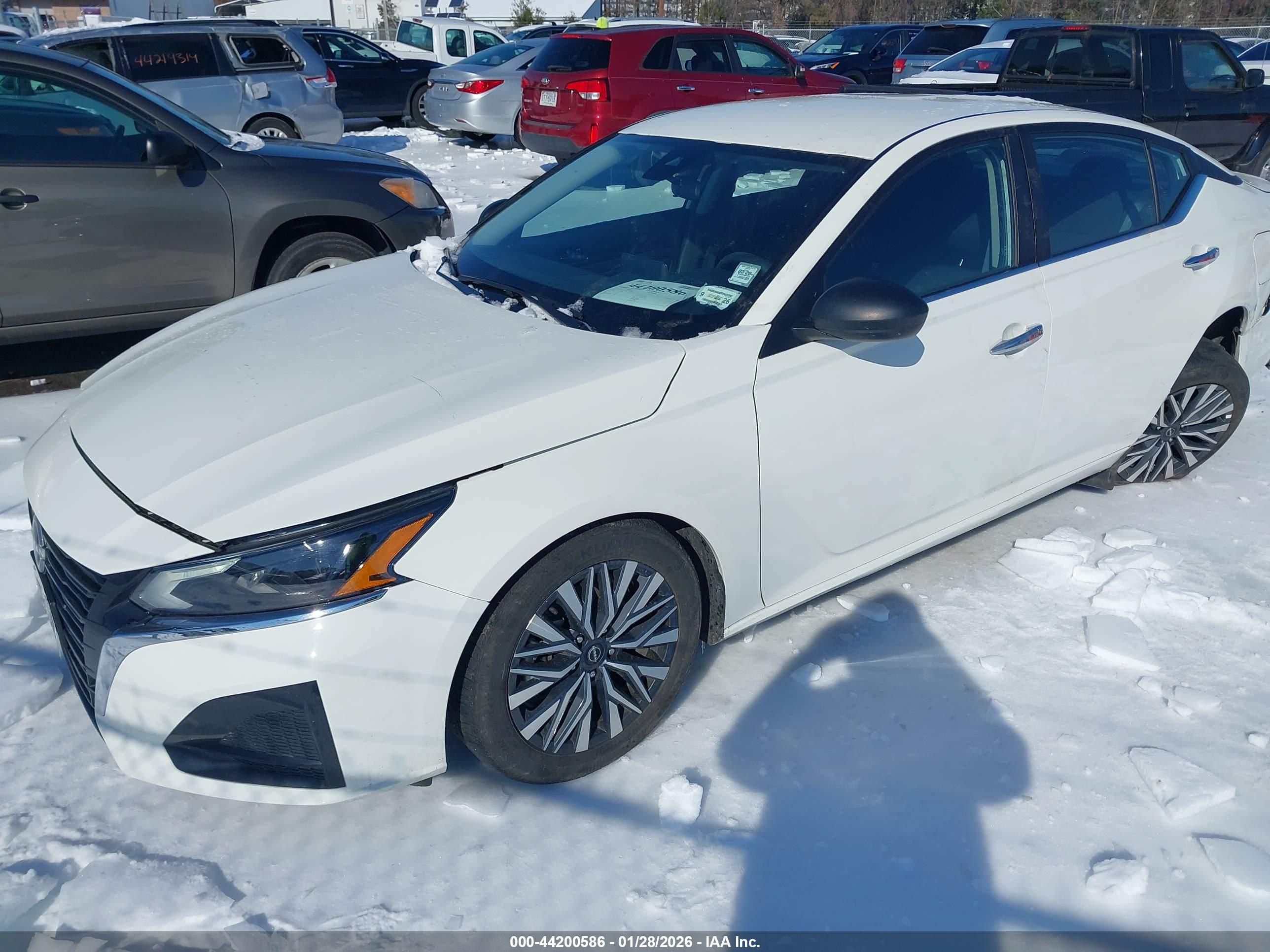 NISSAN ALTIMA image 2