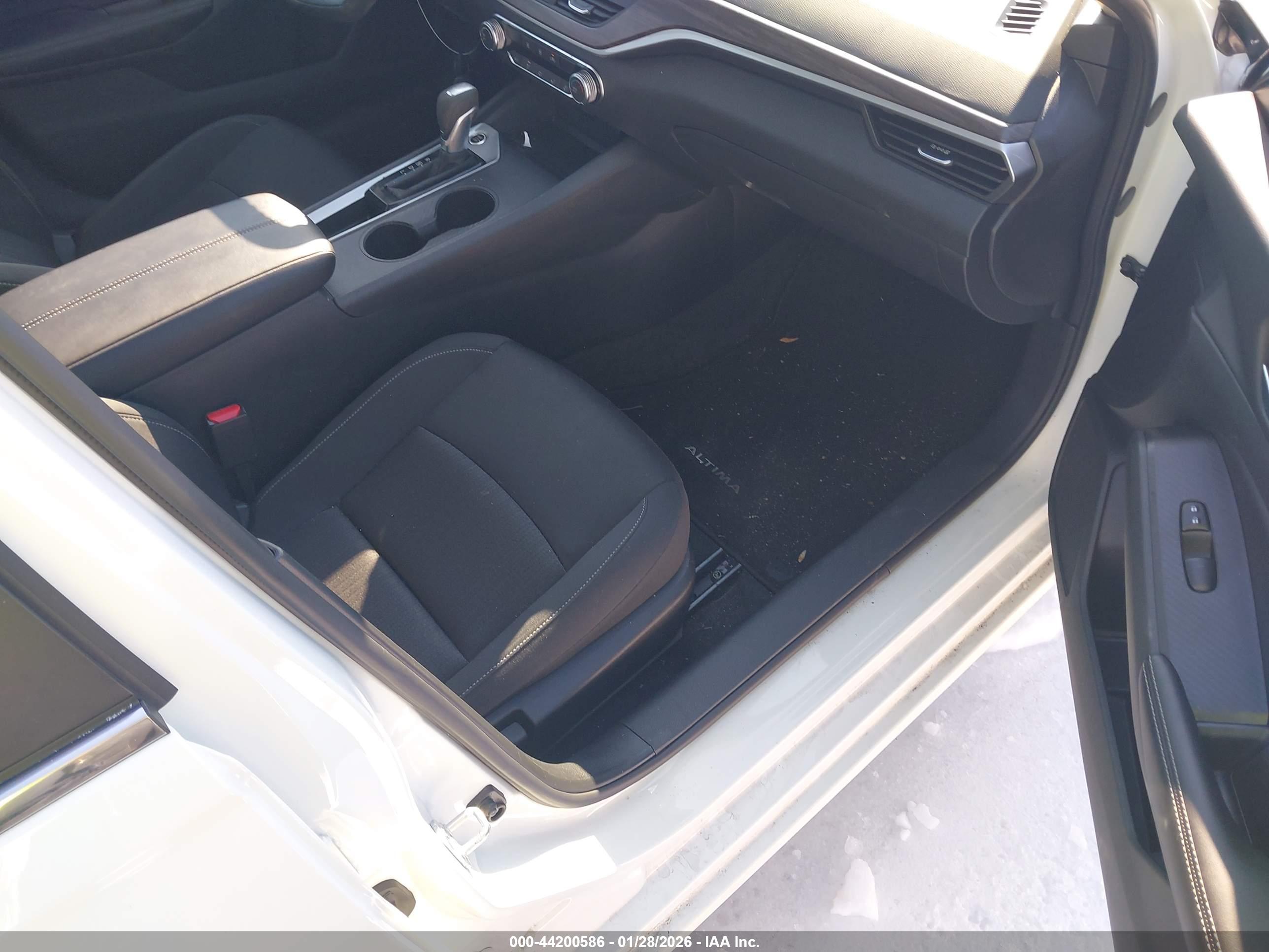 NISSAN ALTIMA image 5