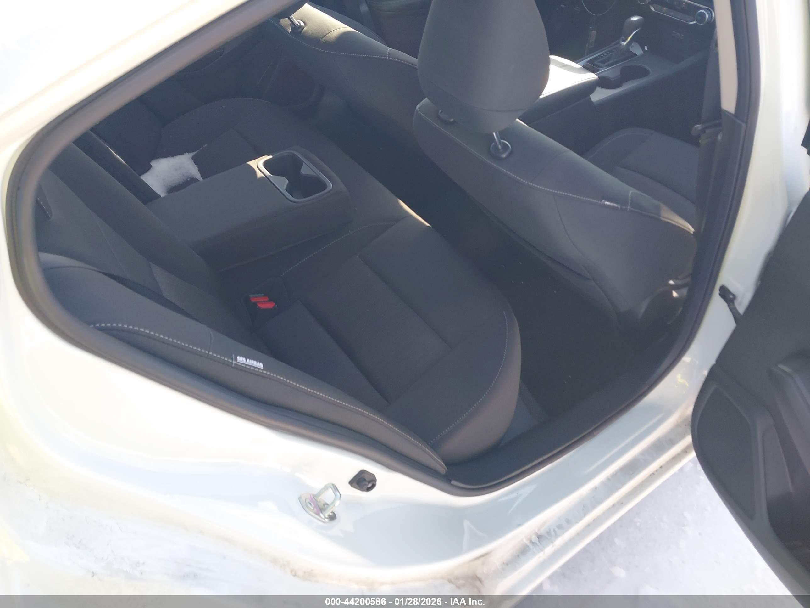 NISSAN ALTIMA image 8