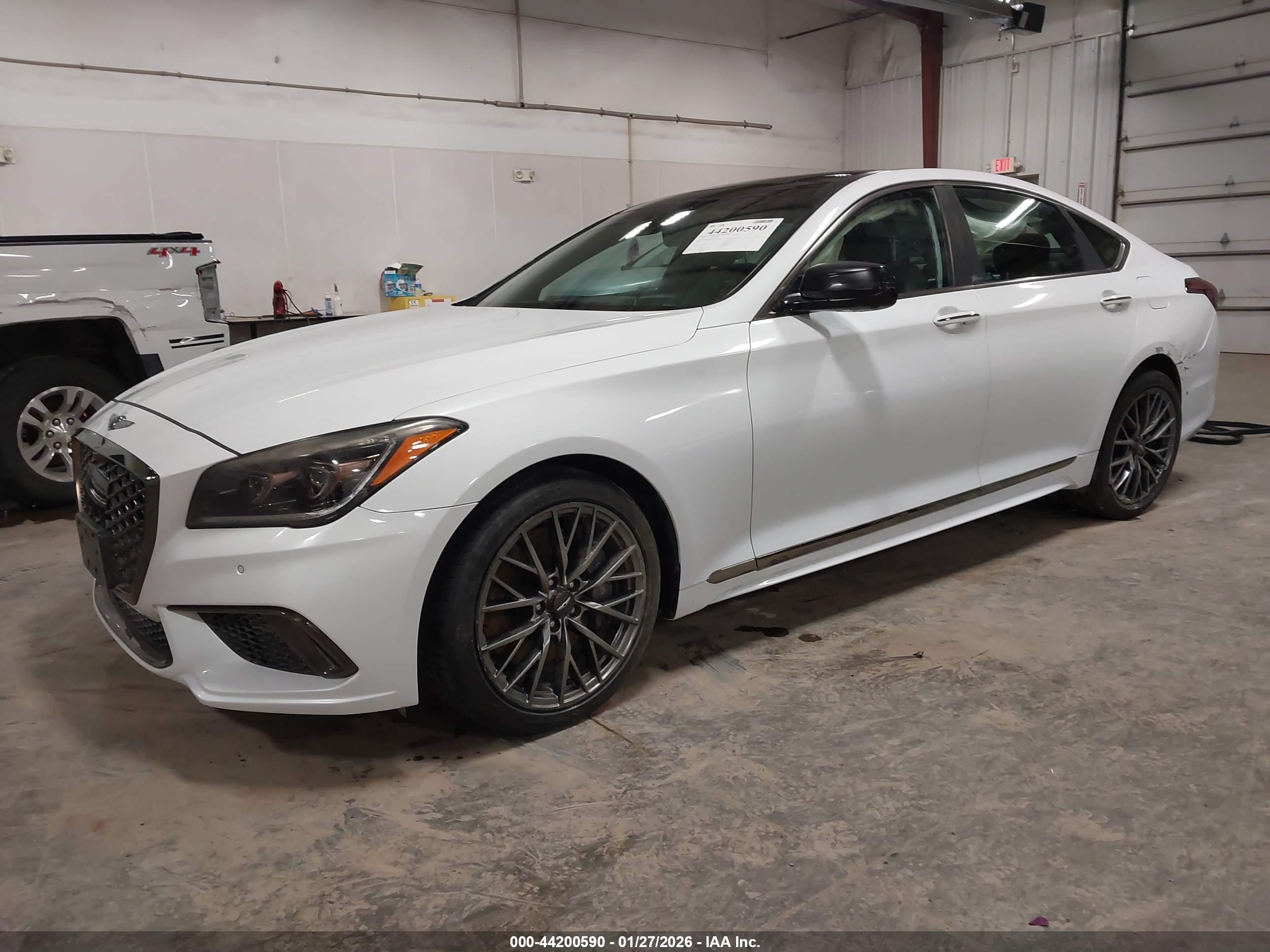 GENESIS G80 image 2