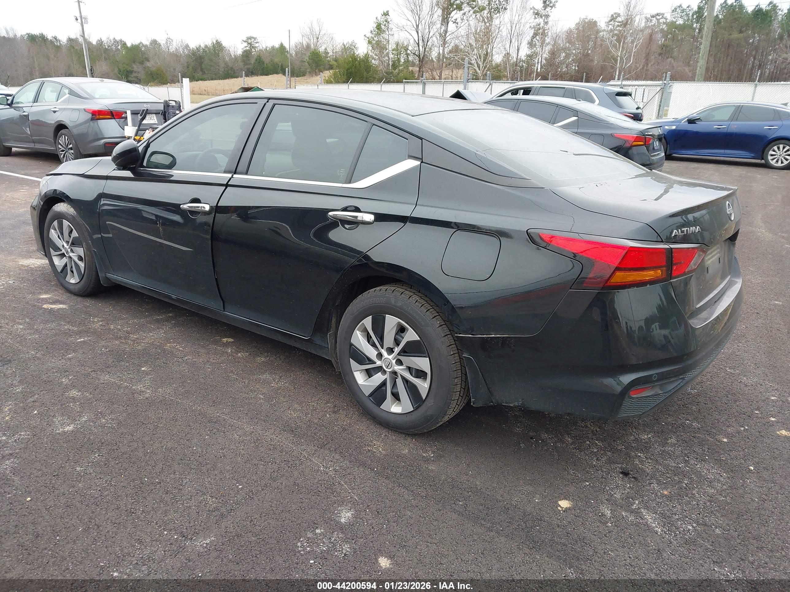 NISSAN ALTIMA image 3