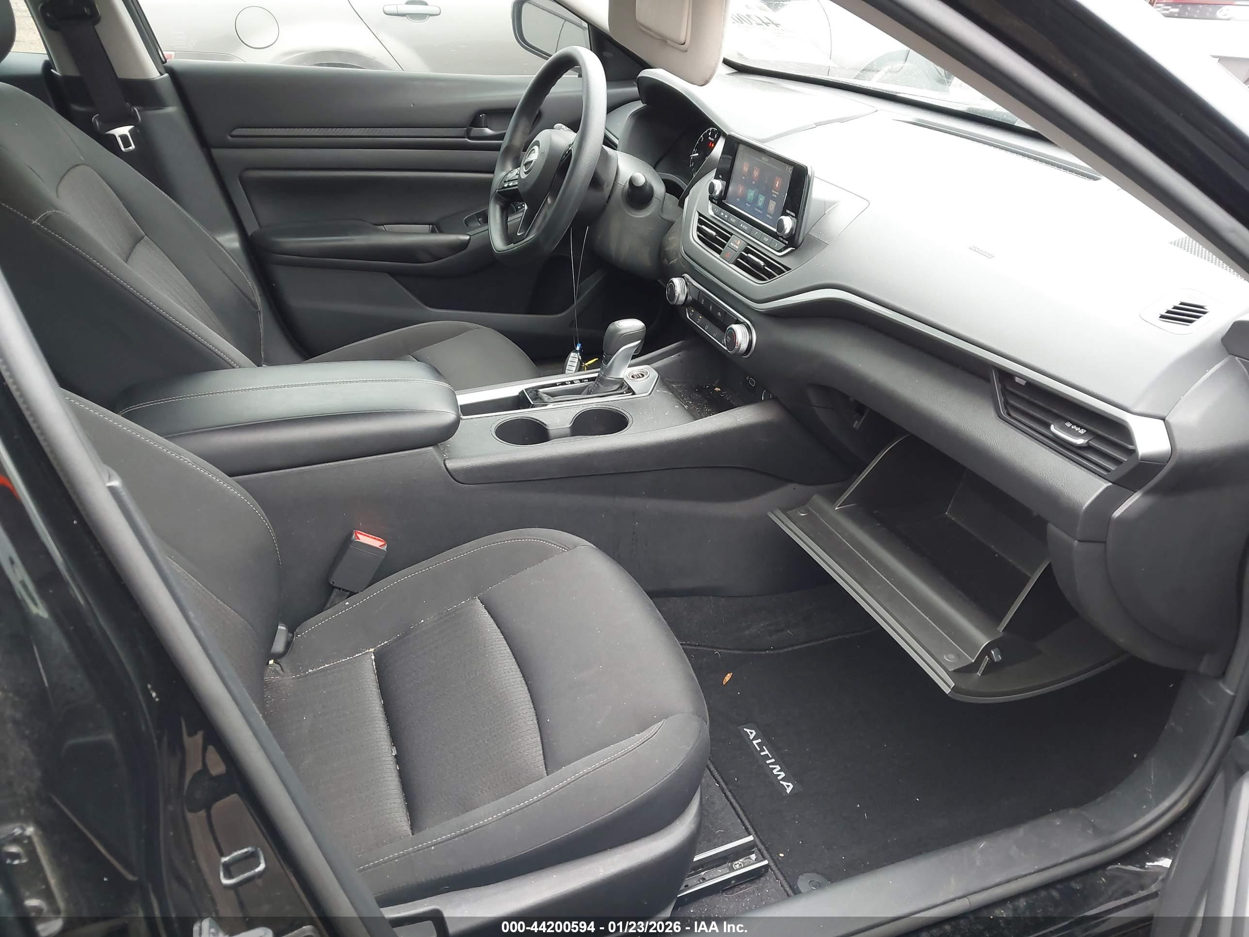 NISSAN ALTIMA image 5