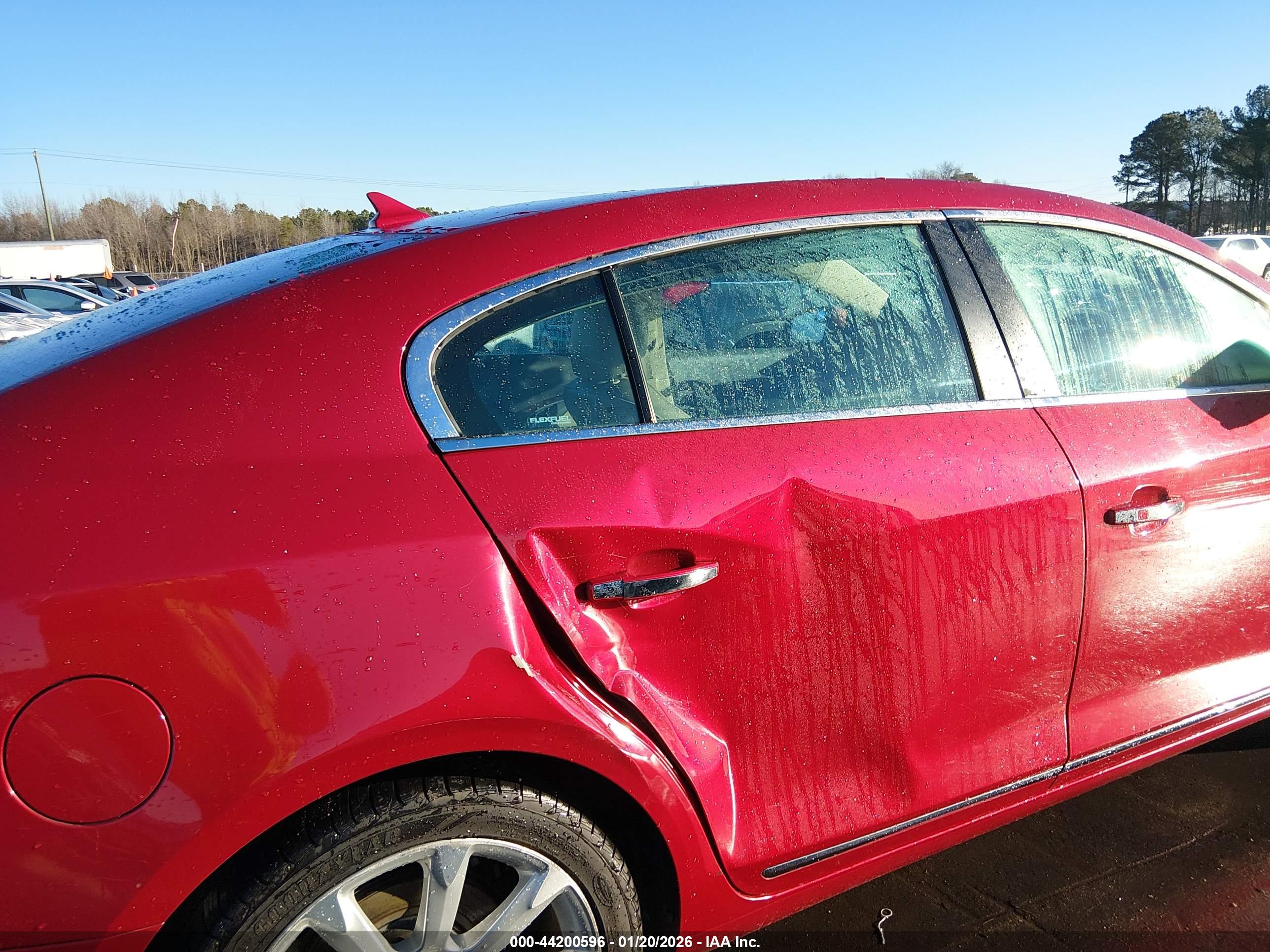 BUICK LACROSSE image 6