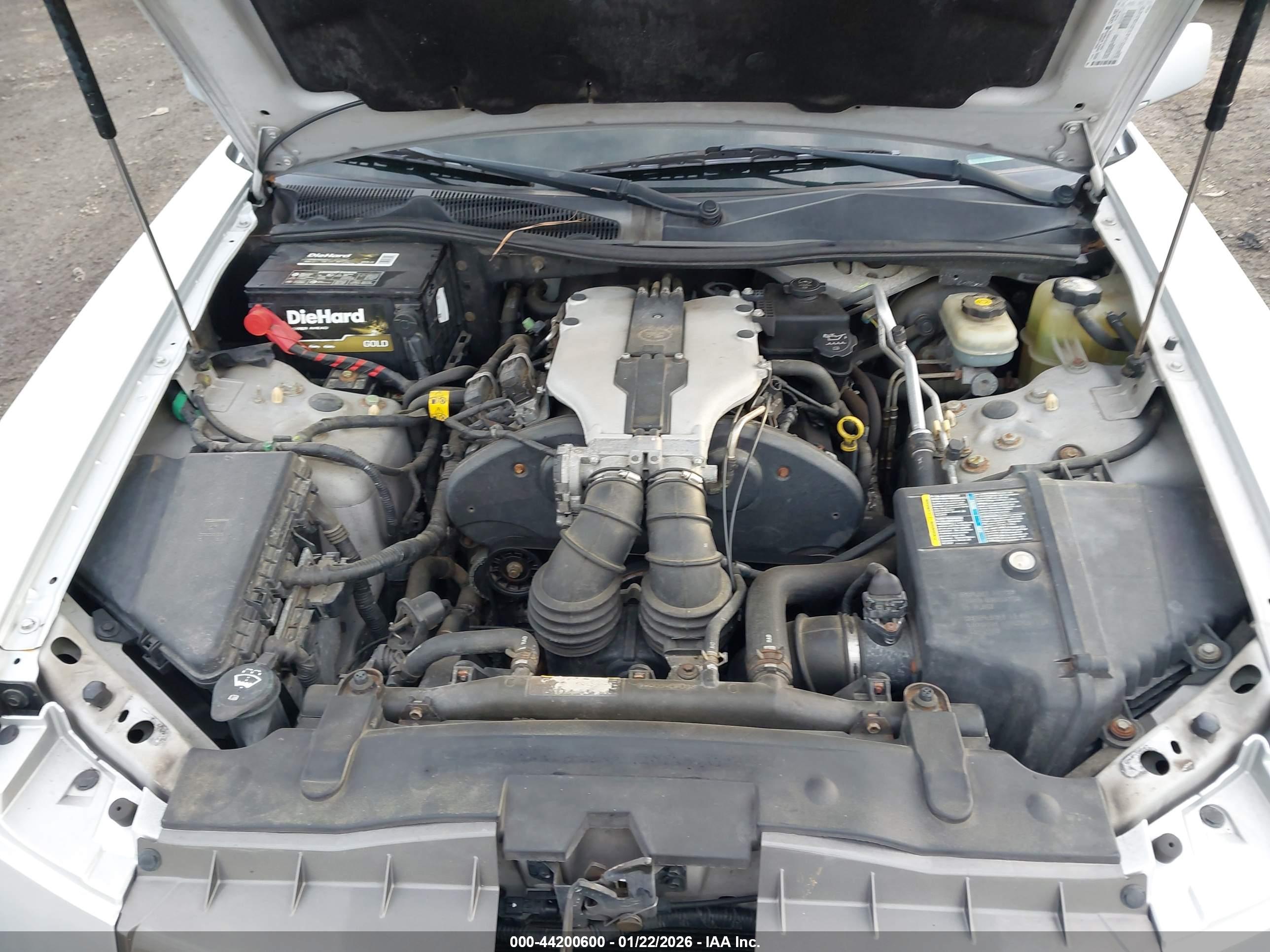 CADILLAC CTS image 10