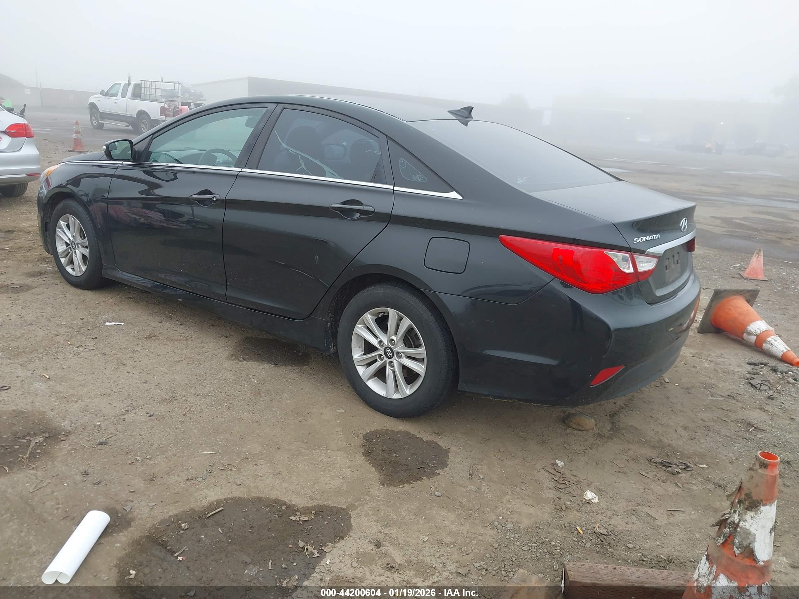 HYUNDAI SONATA image 3