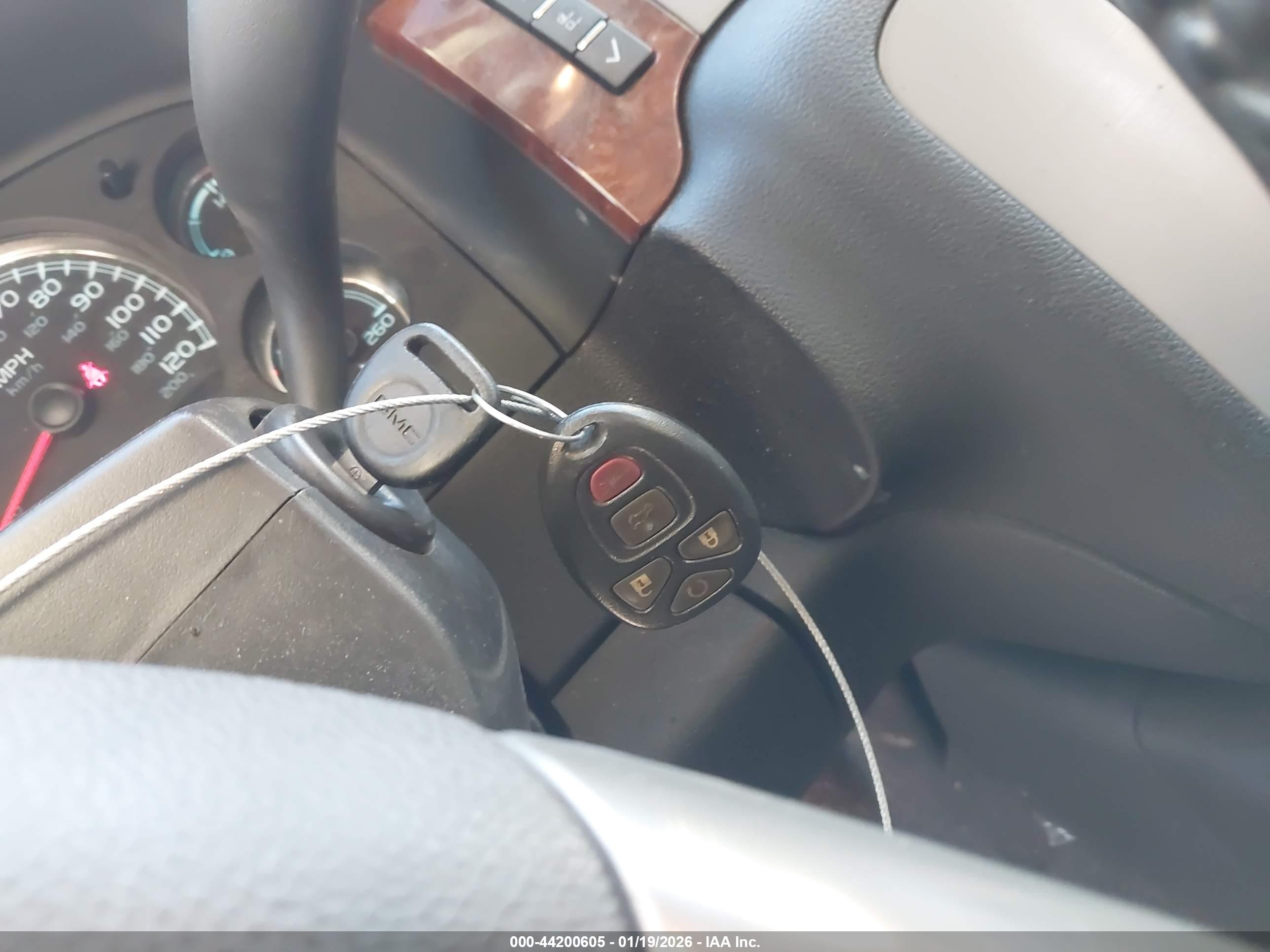 GMC YUKON image 11