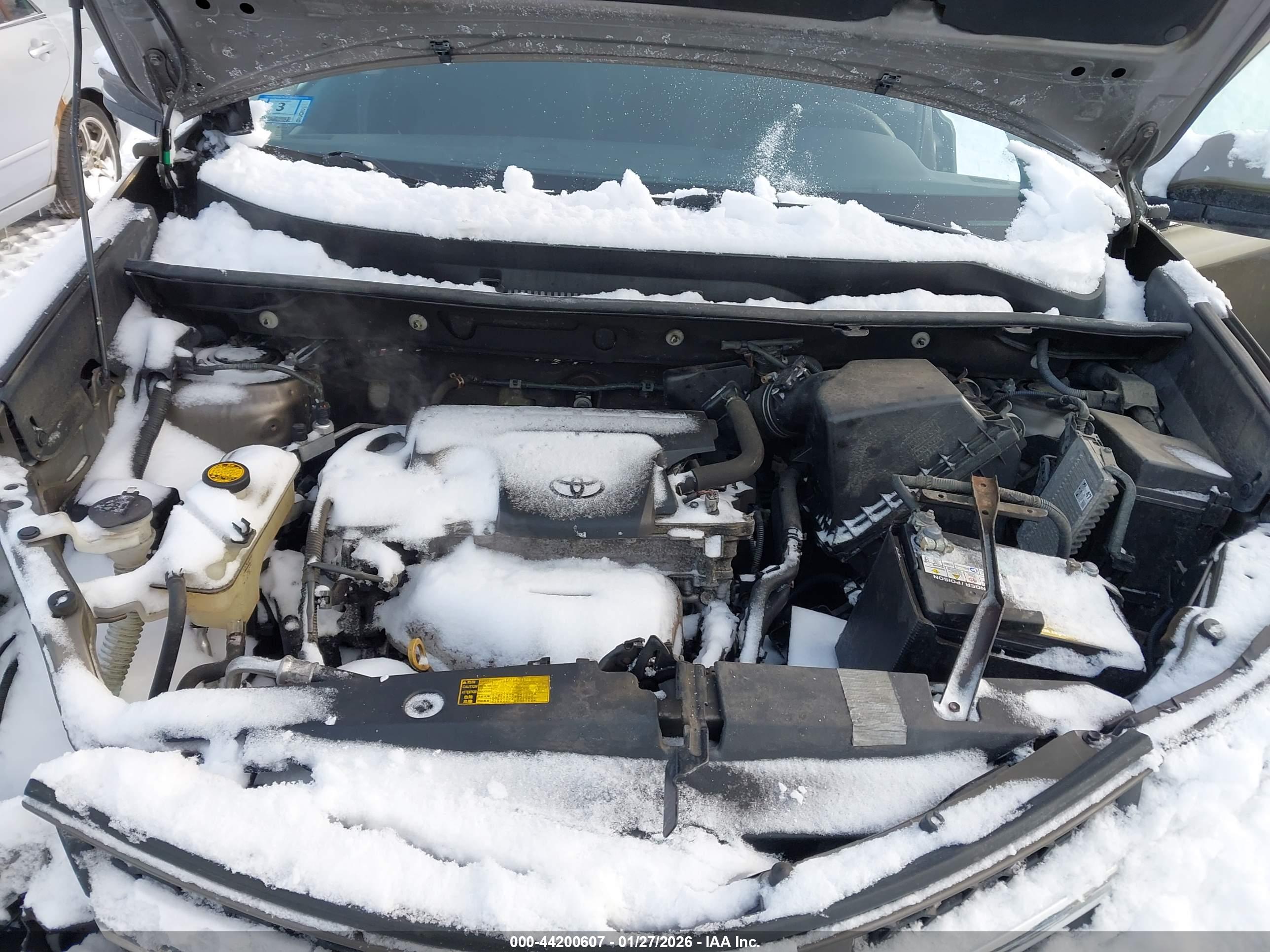 TOYOTA RAV4 image 10