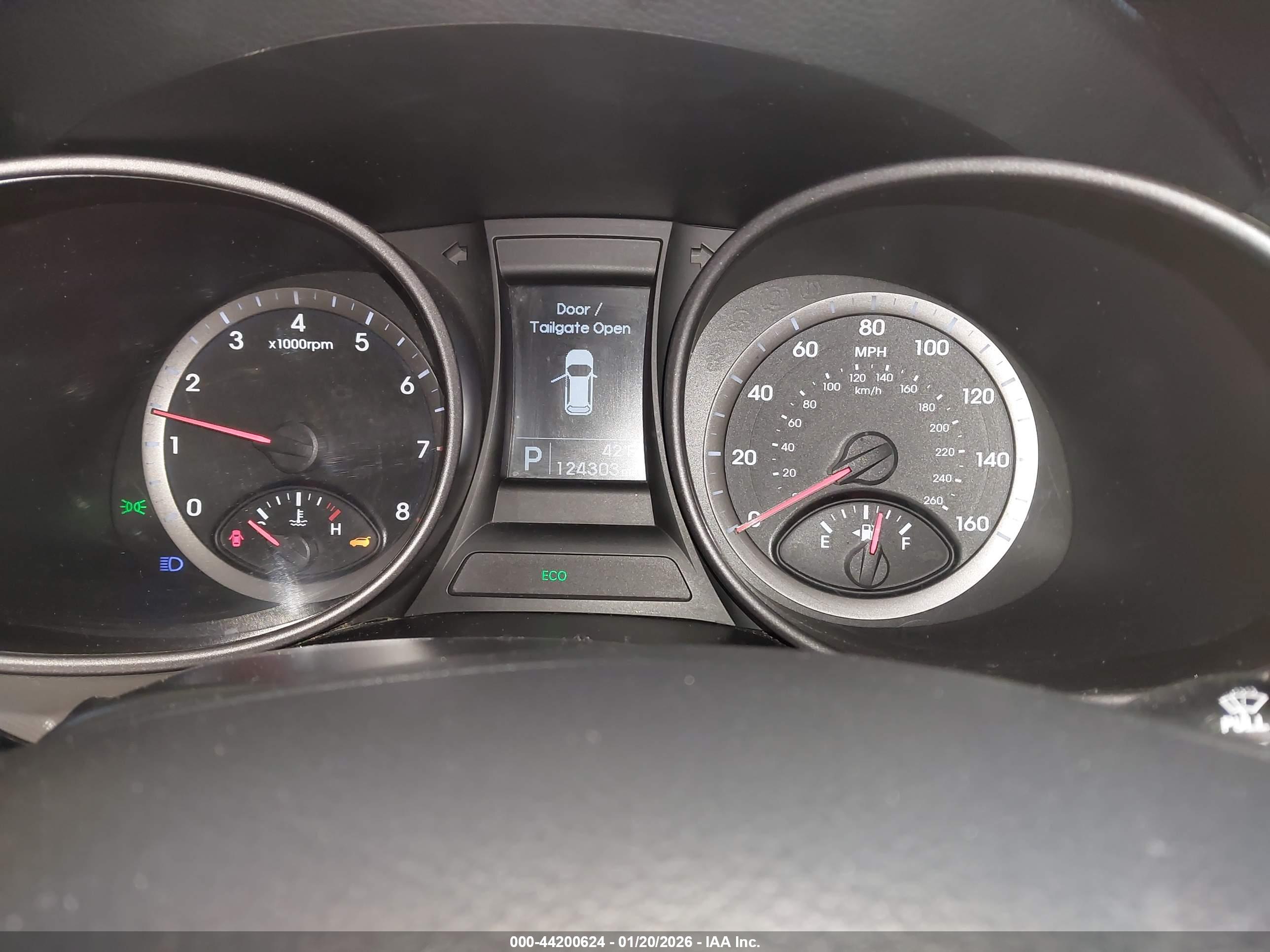 HYUNDAI SANTA image 7
