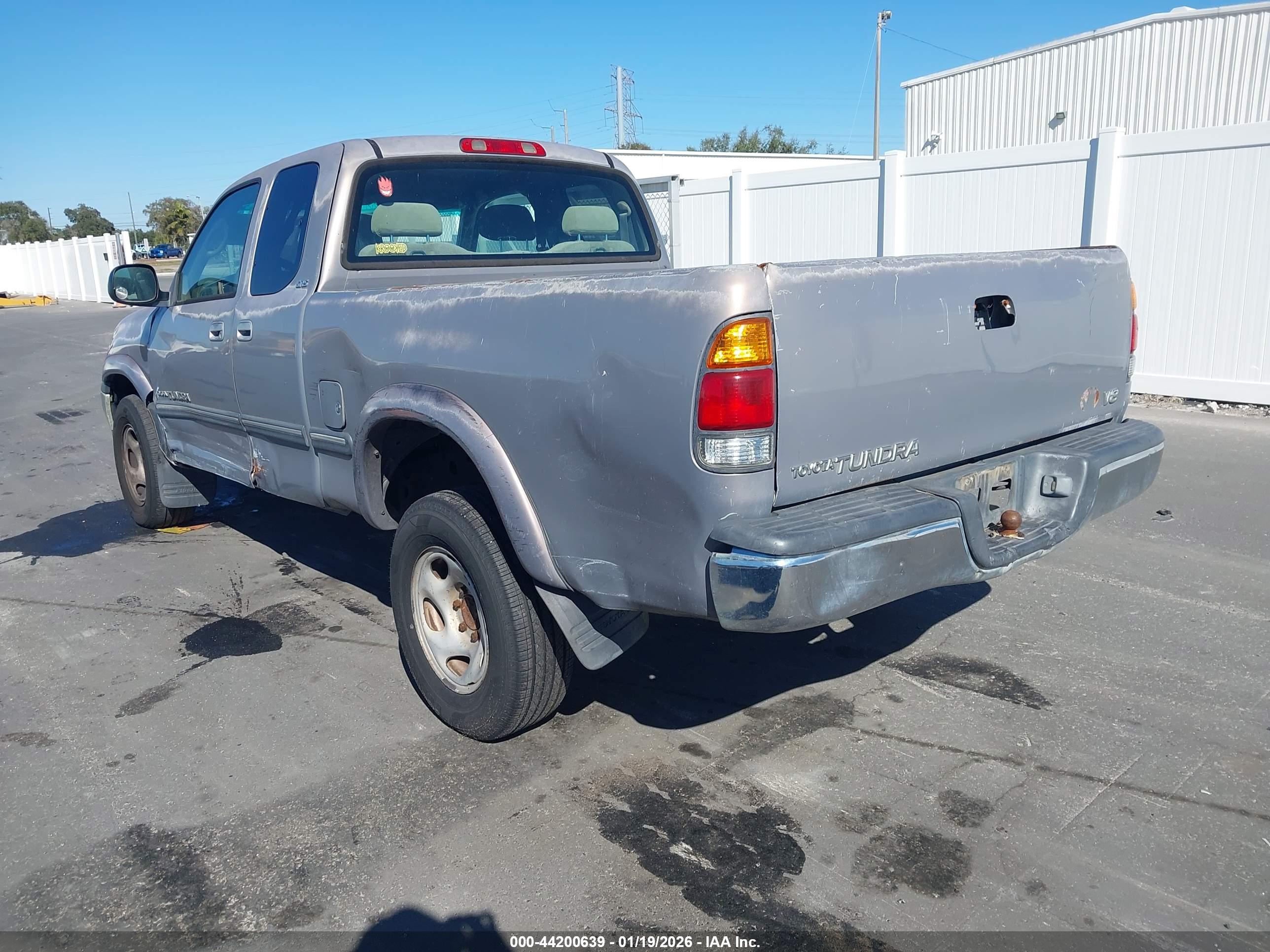 TOYOTA TUNDRA image 3