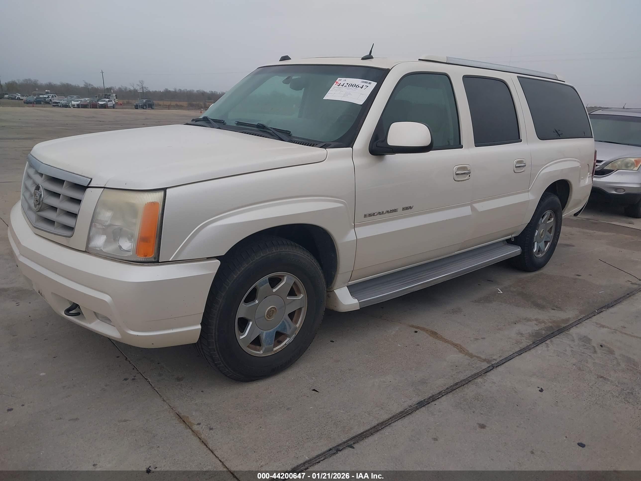 CADILLAC ESCALADE image 2