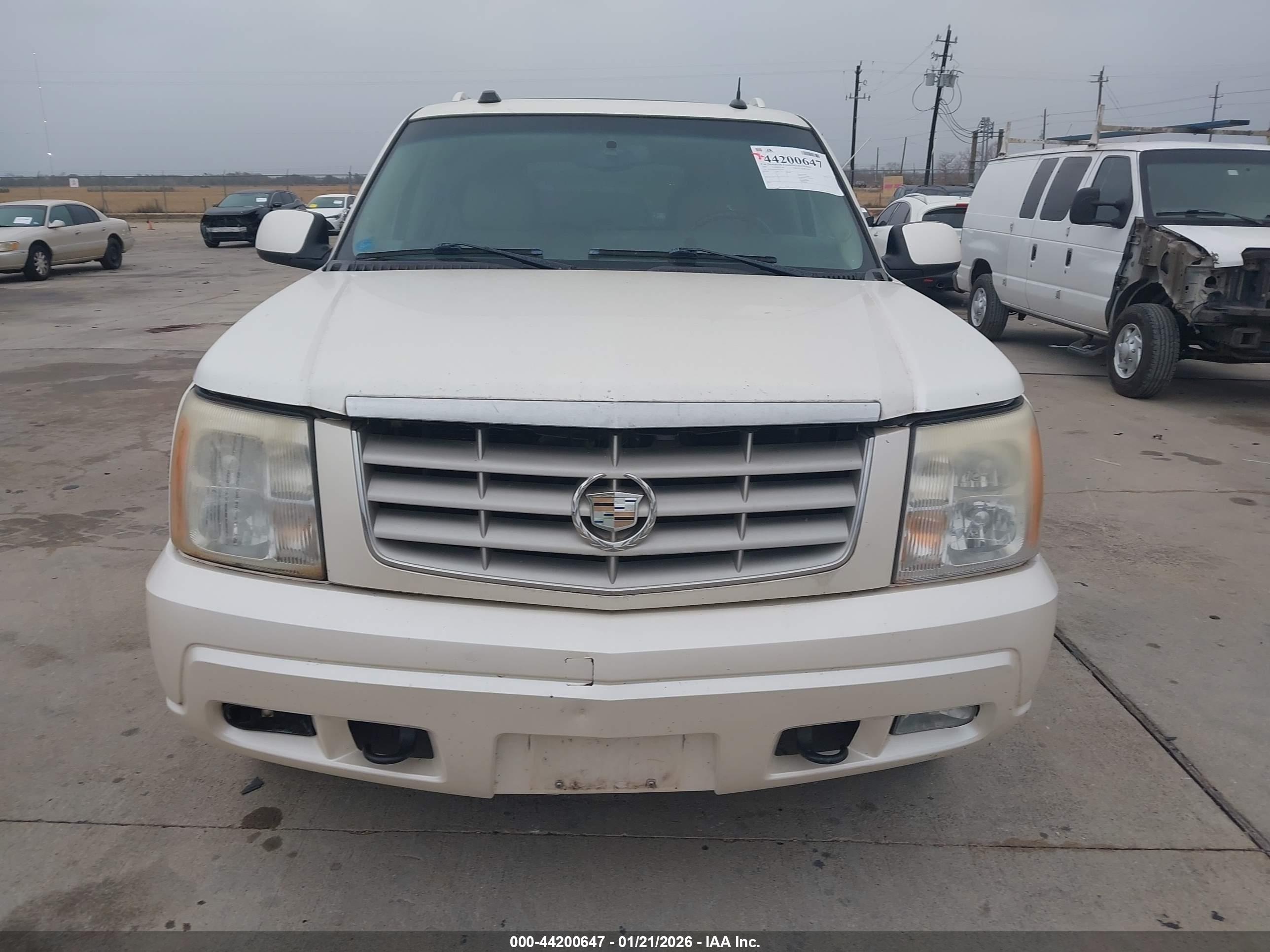 CADILLAC ESCALADE image 6