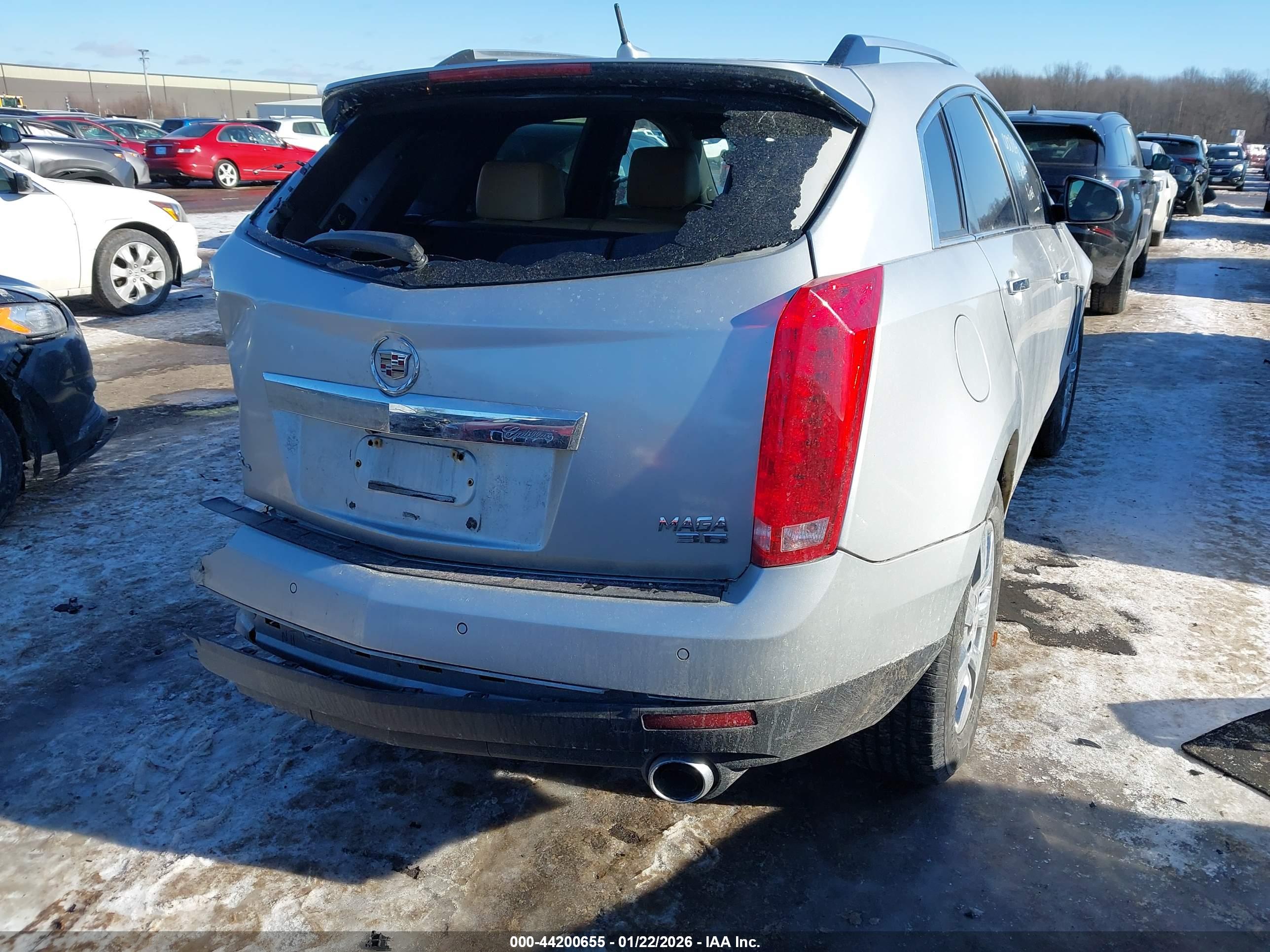 CADILLAC SRX image 4