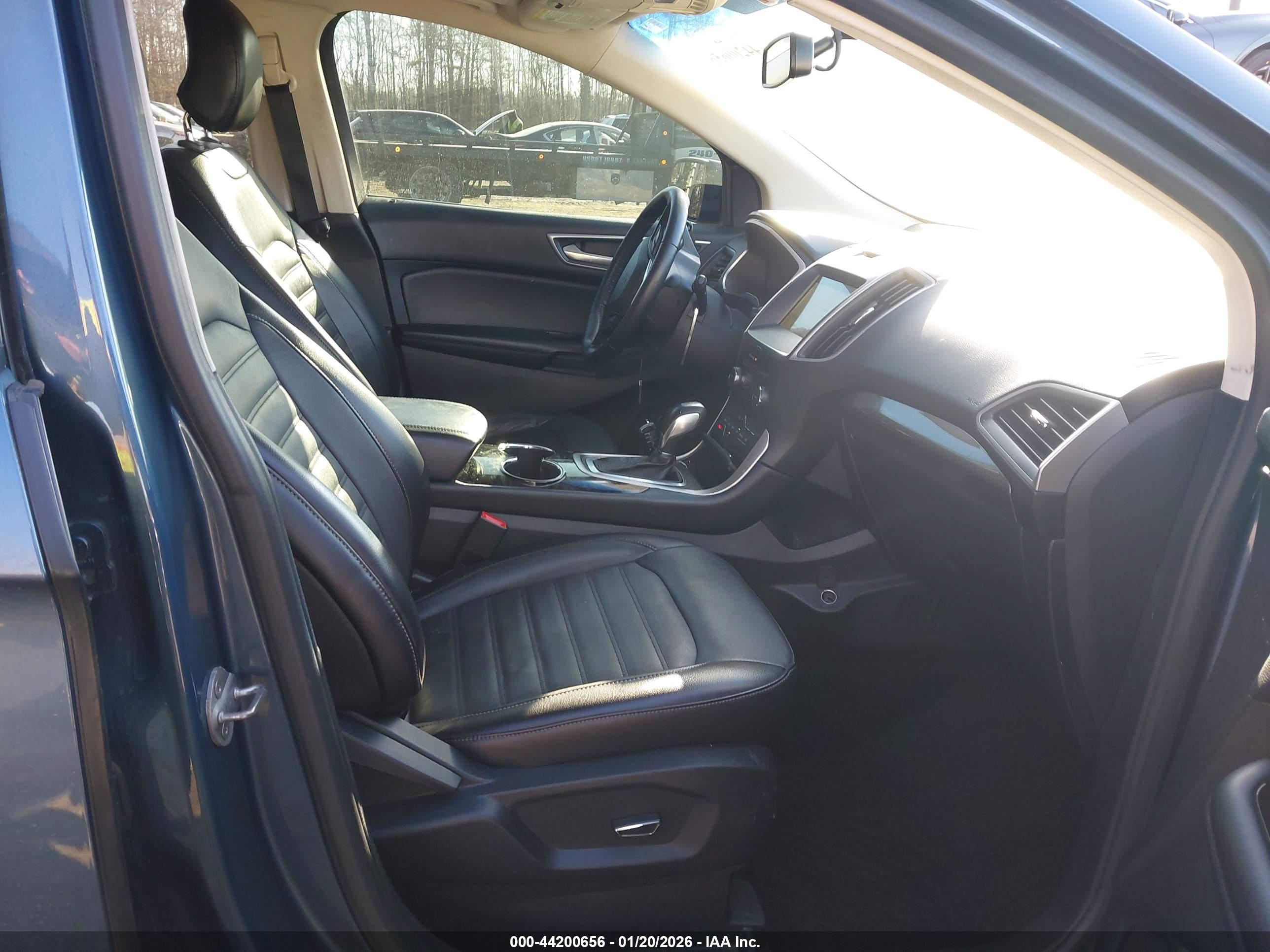 FORD EDGE image 5